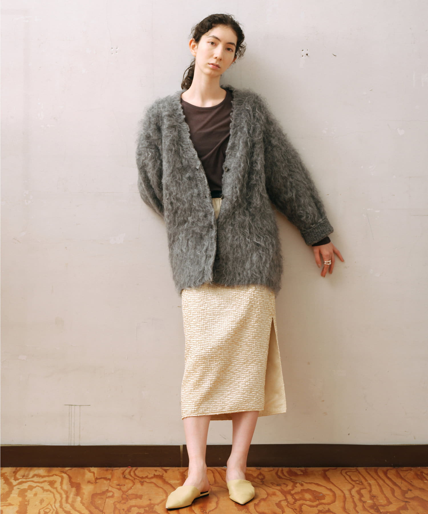 日本セール商品 AKIRANAKA スカート フリンジ 白×ブラック ミモレ丈 