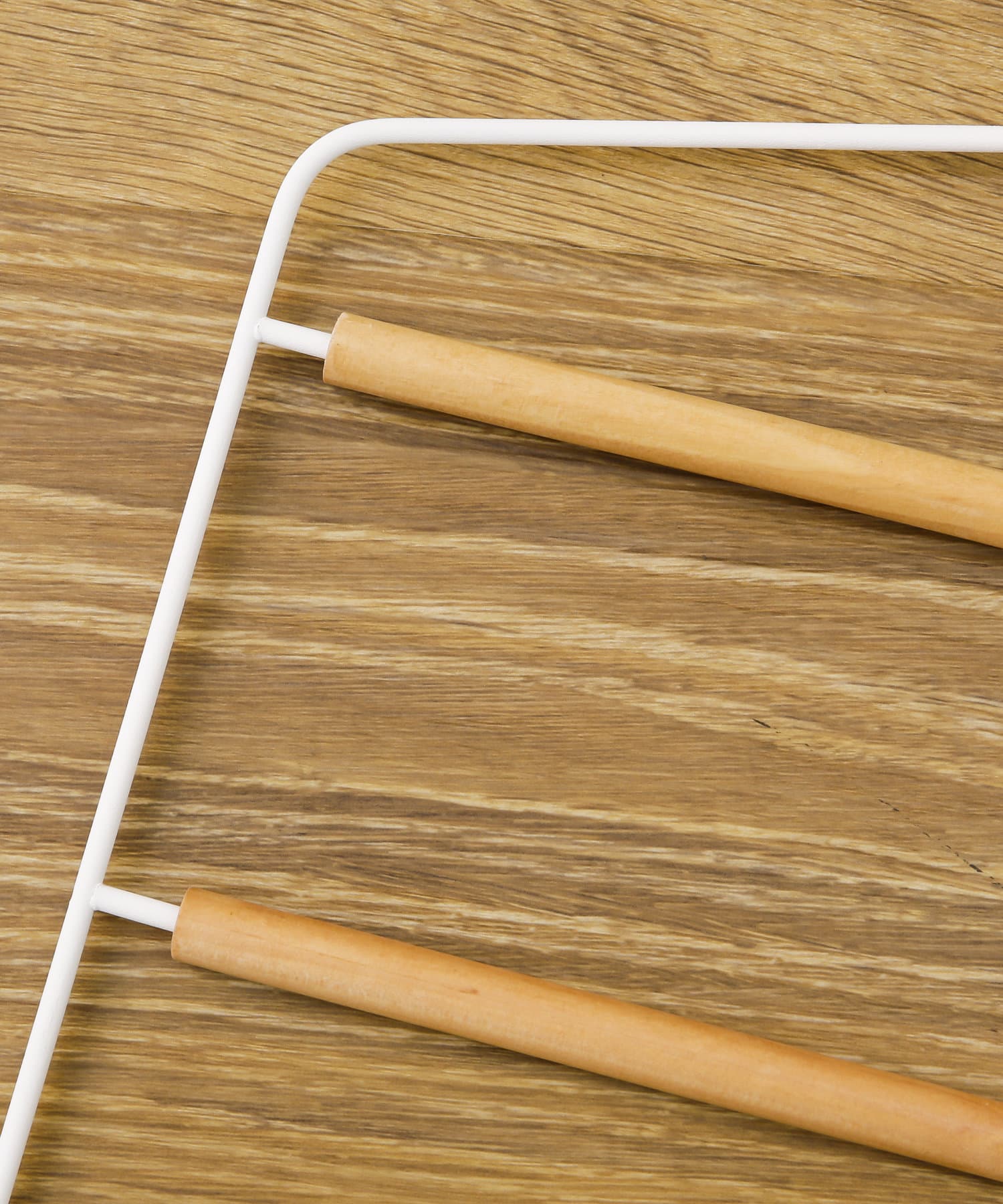 salut!(サリュ) ズボンハンガー