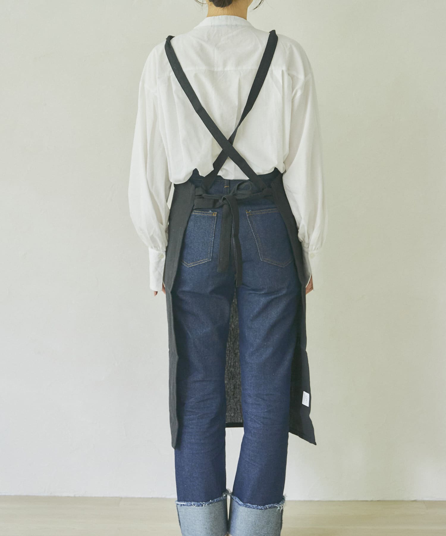 【きゅるりん様✤専用】ハンドメイド バッククロスエプロン2点 フリル エプロン バッククロスフリルいっぱい レディース カフェ