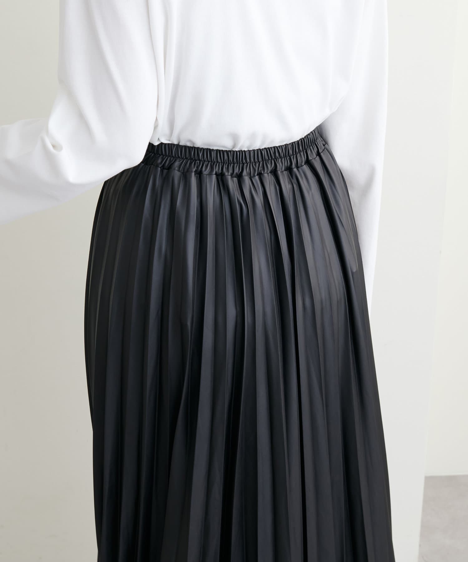 natural couture(ナチュラルクチュール) 薄手合皮プリーツスカート