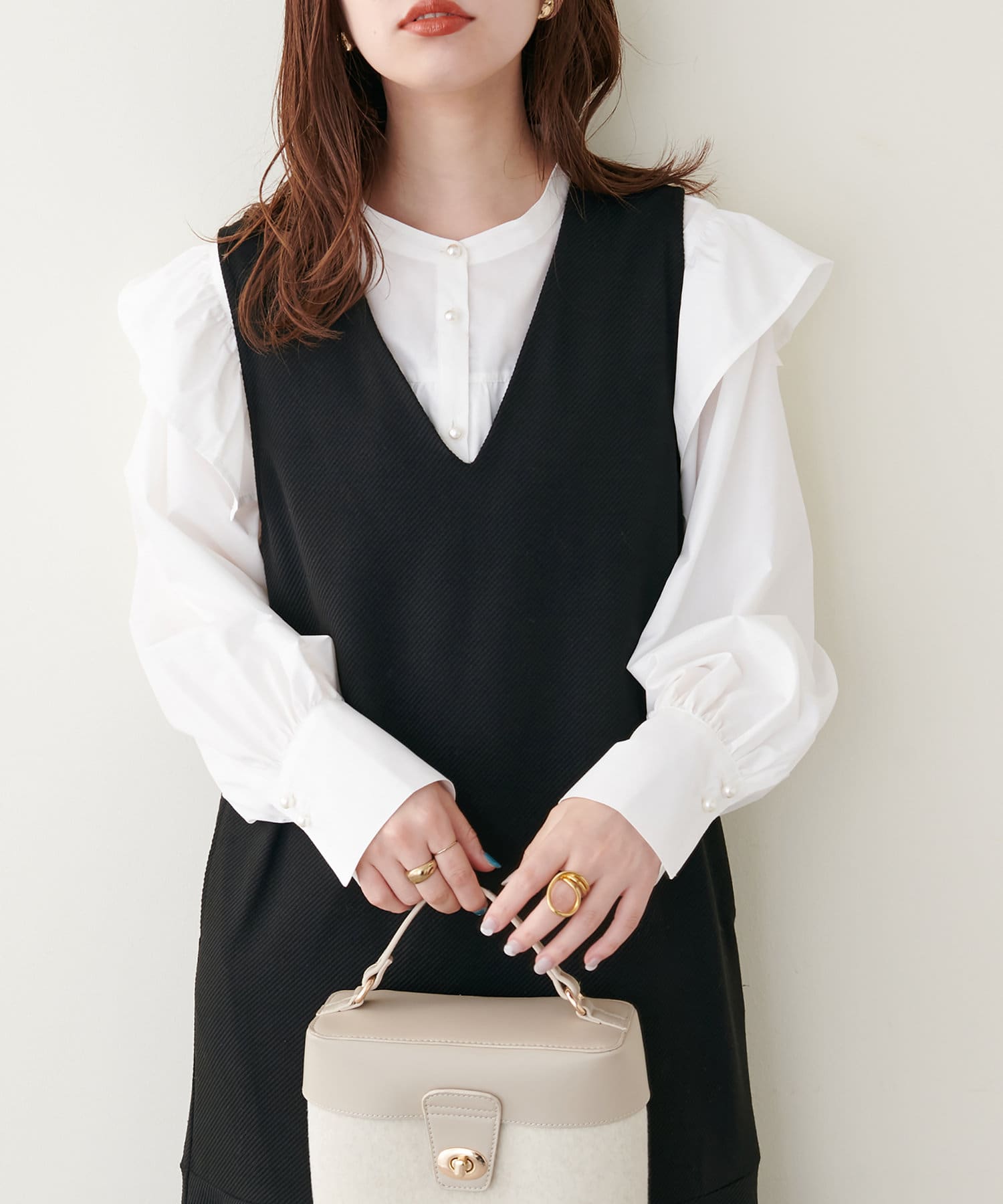 natural couture(ナチュラルクチュール) ヨークフリル細ヒモリボンブラウス