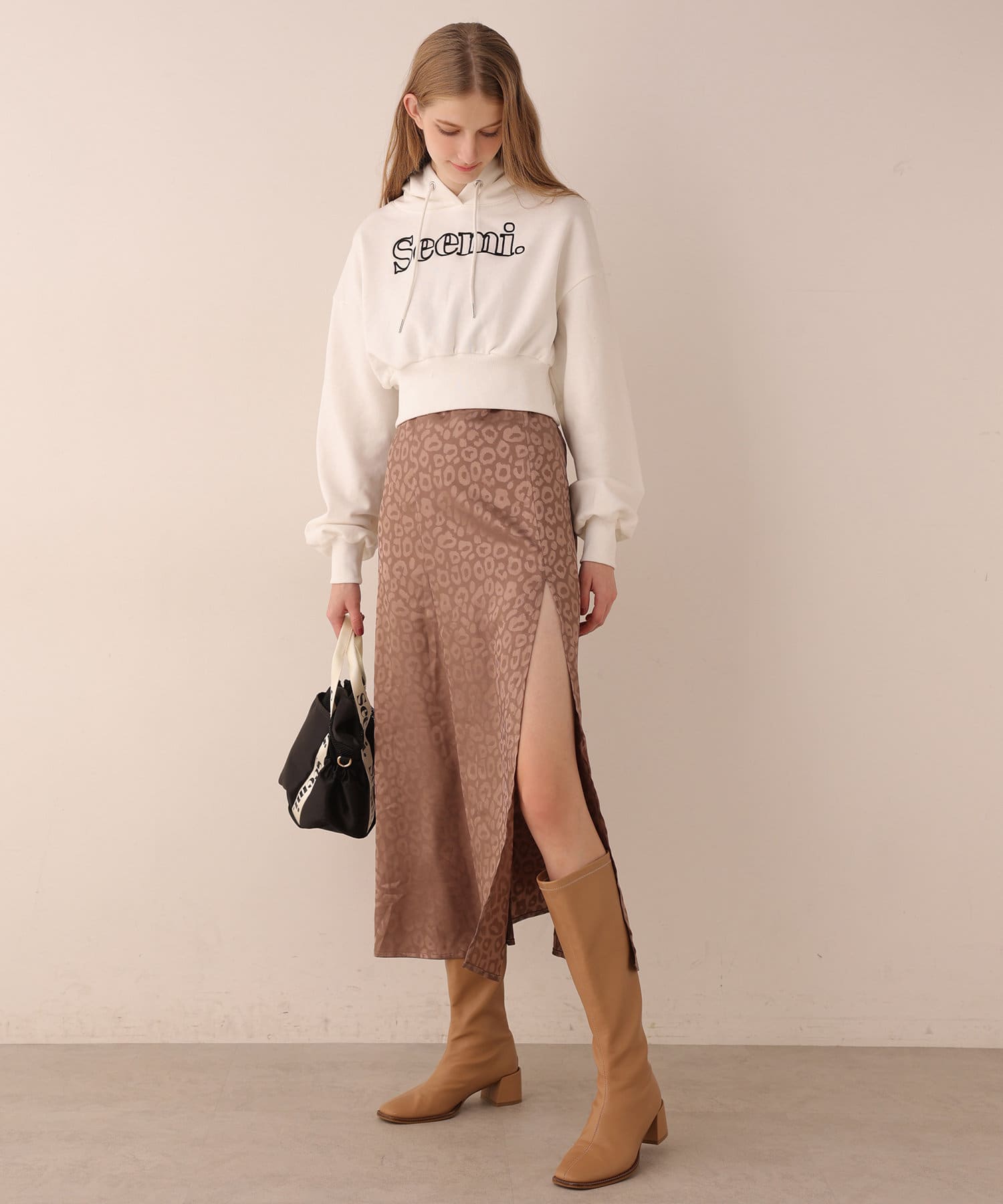 Seemi刺しゅうパーカー NICE CLAUP(シーミーバイナイスクラップ)レディース PAL  CLOSET(パルクローゼット) パルグループ公式ファッション通販サイト
