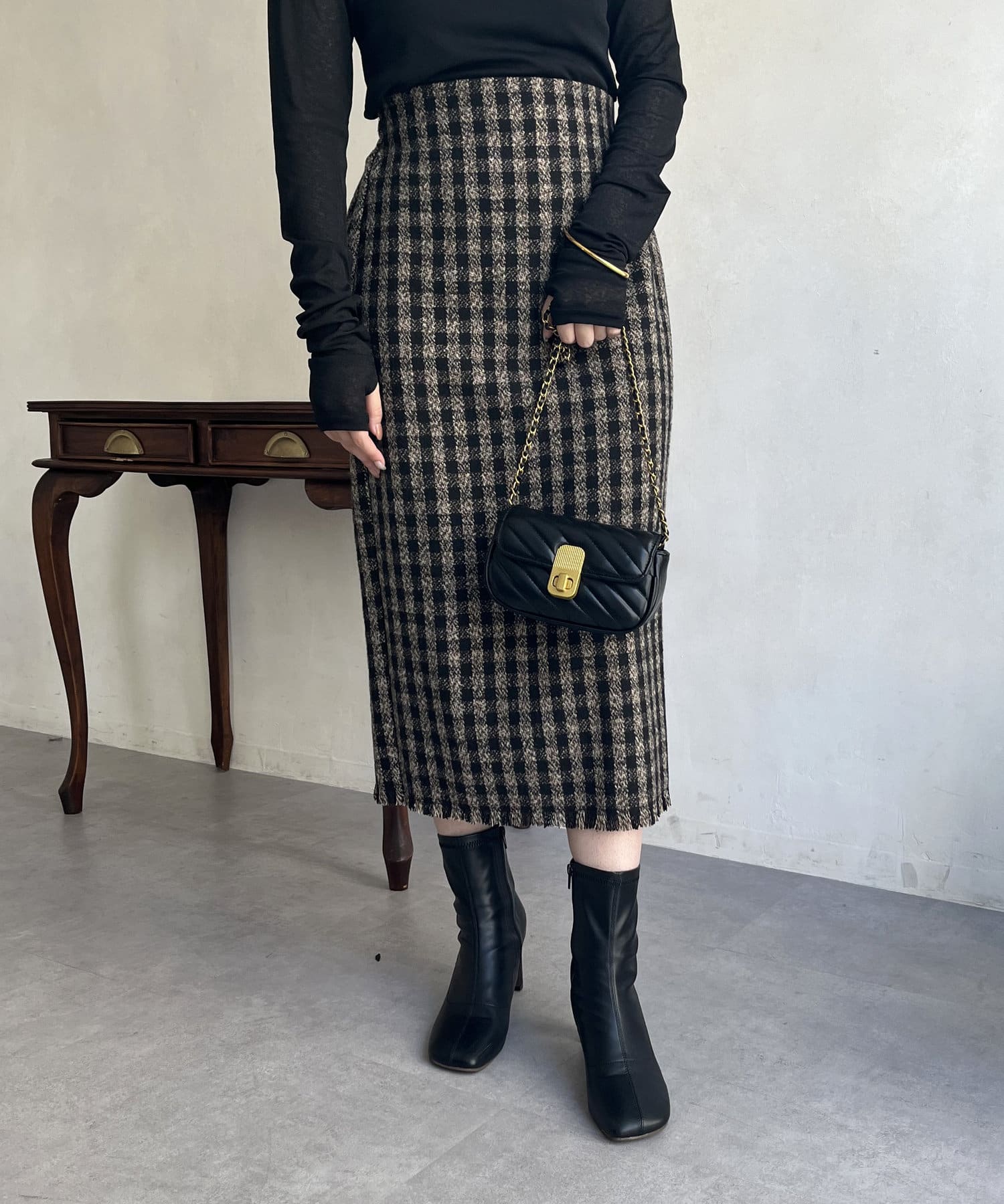 裾フリンジツイードチェックスカート | prose verse(プロズヴェール