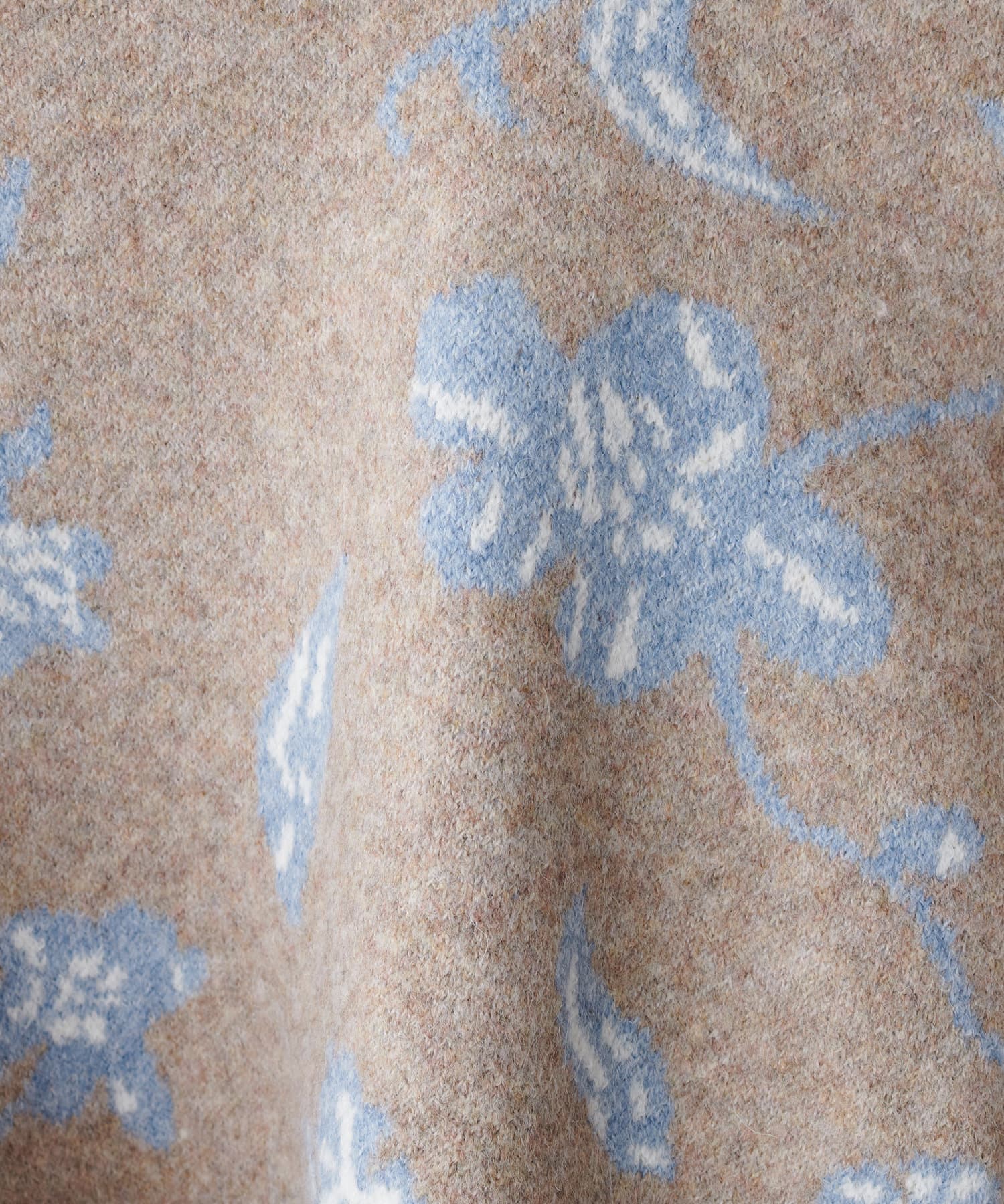 natural couture(ナチュラルクチュール) トレンドを詰め込んだ上品ニット/フラワージャガードショートニット