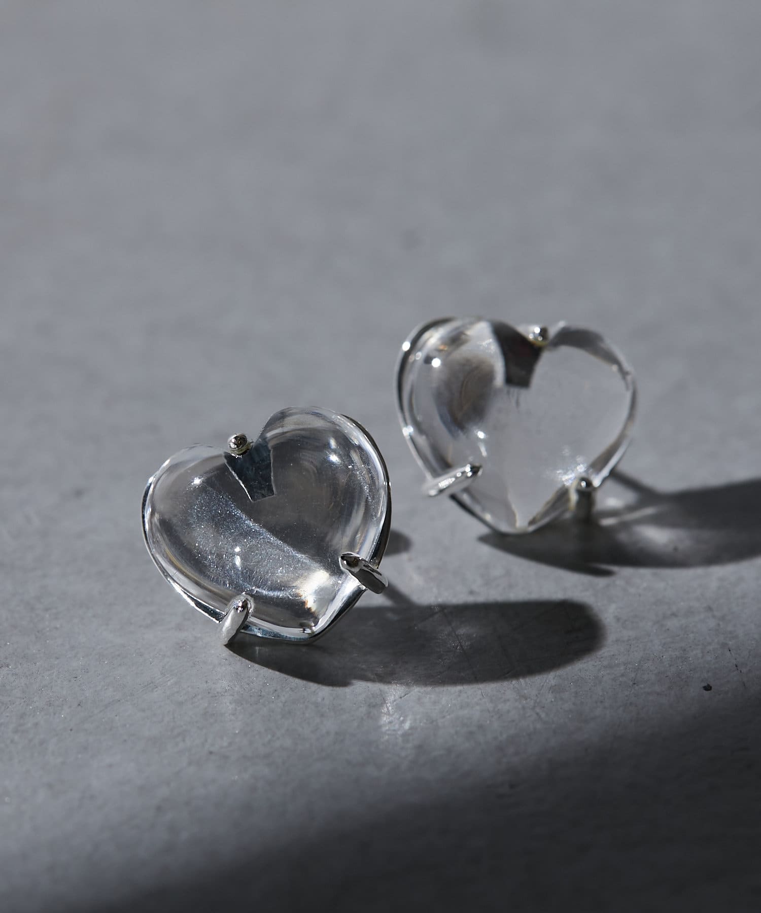 ANNIKA INEZ/アニカイネズ】Gem Heart Studs Sml-