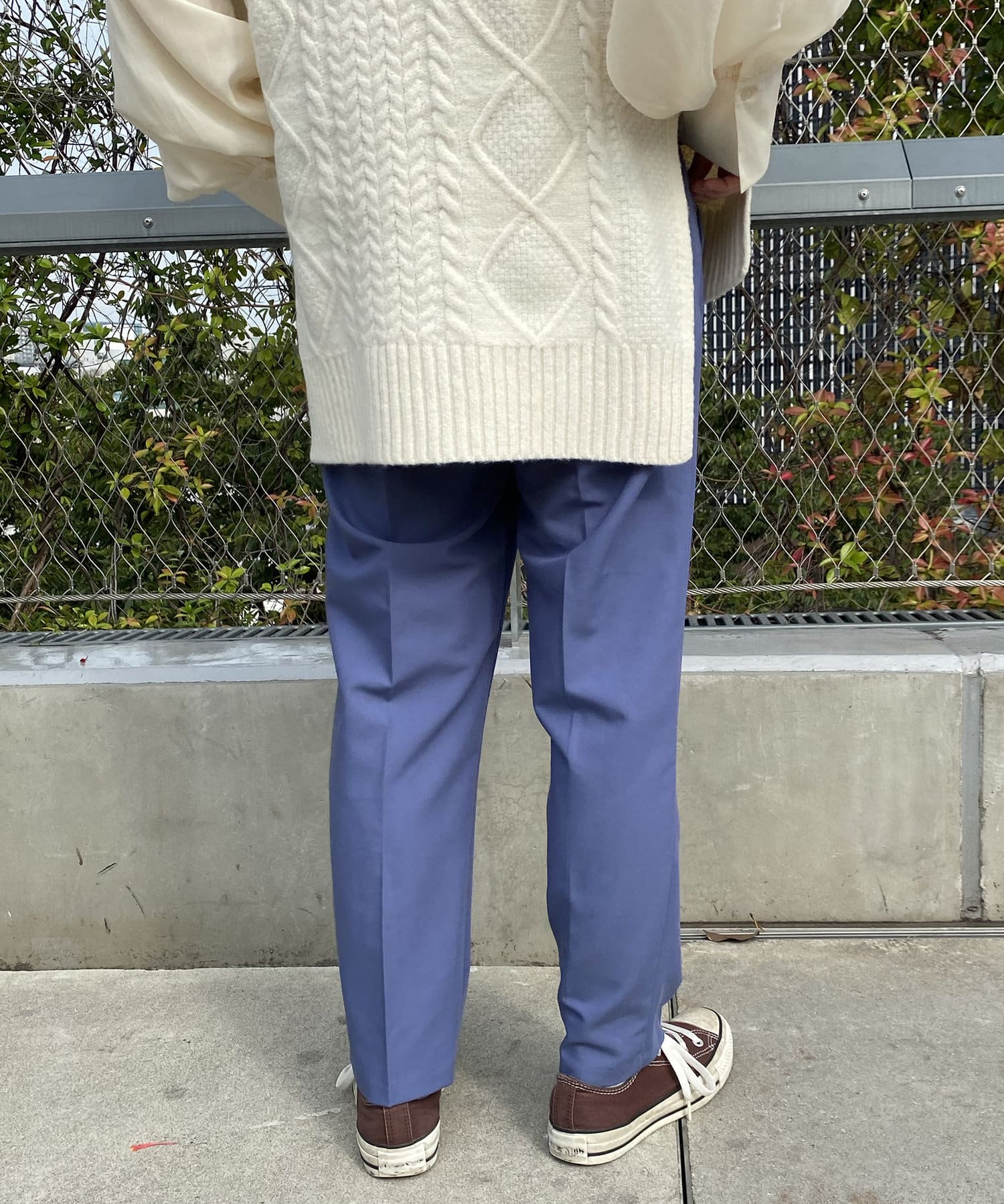 croisiere un dix クロップドパンツ ハイウェスト cors
