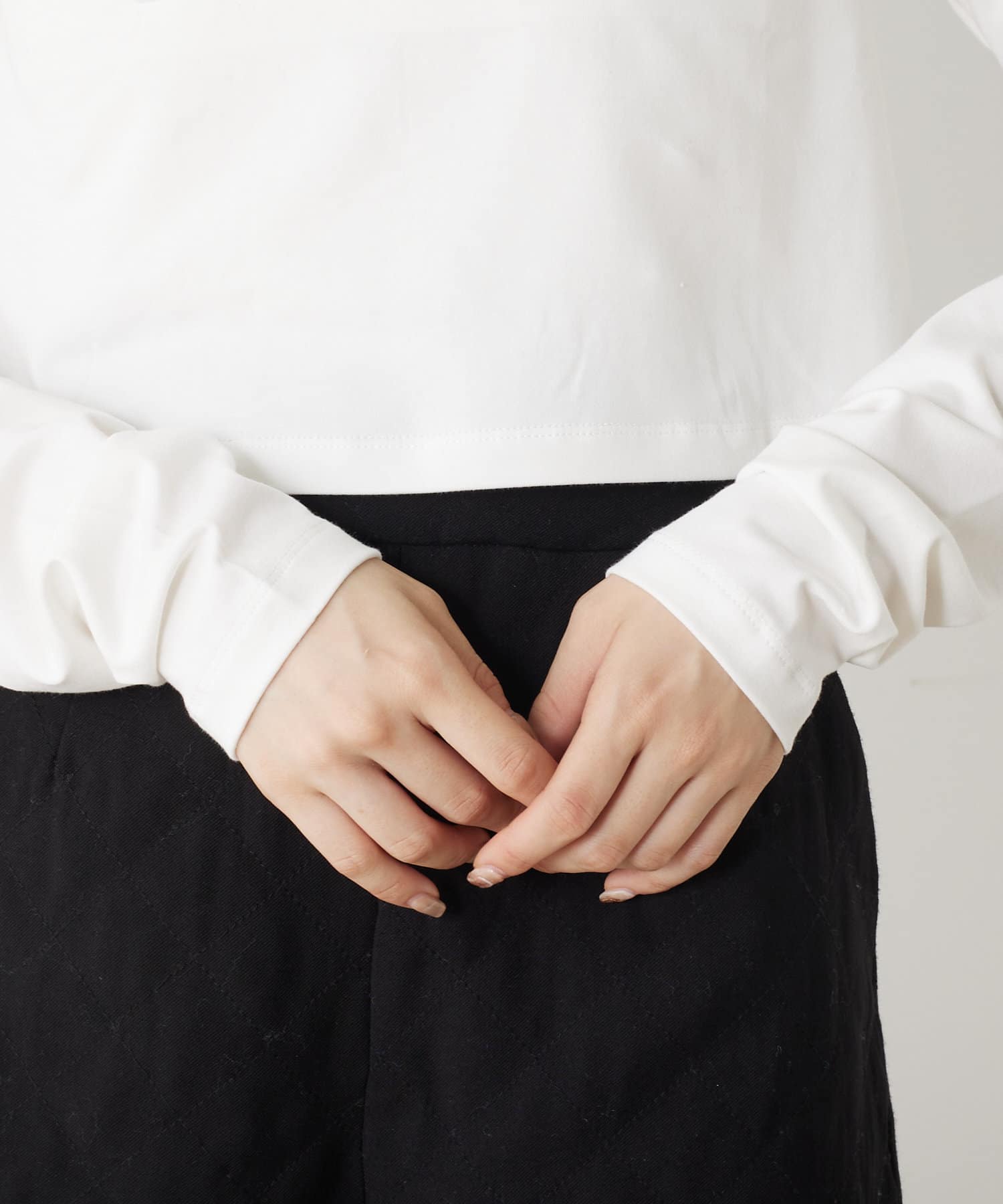 OUTLET(アウトレット) 【Chico】エンボスロゴチビロンT