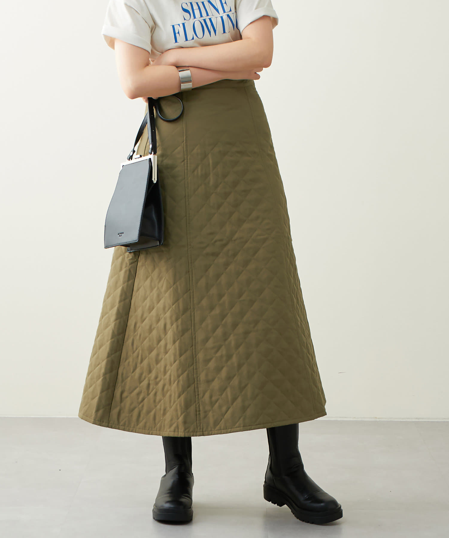 【新品未使用】PICONE CLUBベージュ キルティング スカート 新品未使用】PICONE CLUBベージュ キルティング スカート キルティング