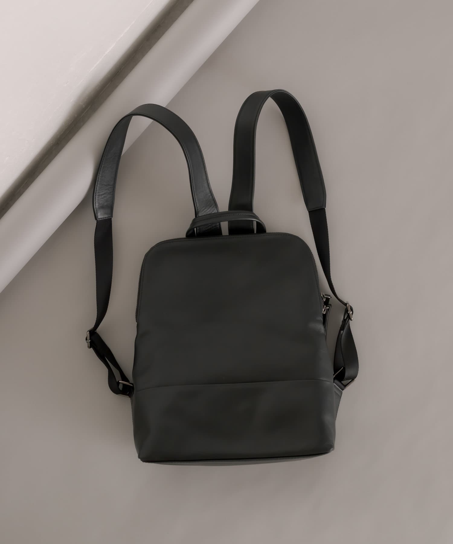 予約商品】ステッチレザーリュック - ear PAPILLONNER