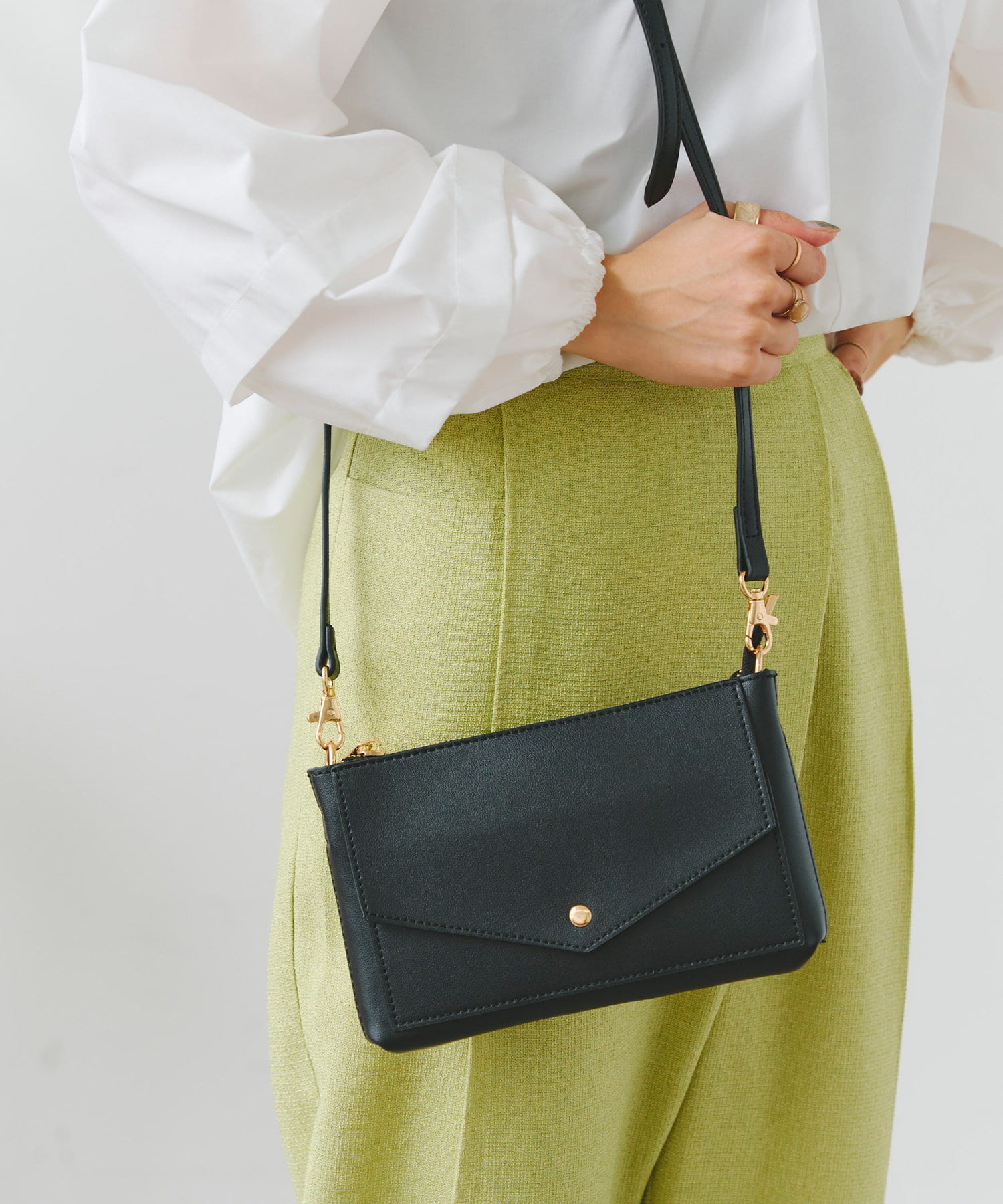 Chez toi(シェトワ) 3WAYバイカラーミニショルダー