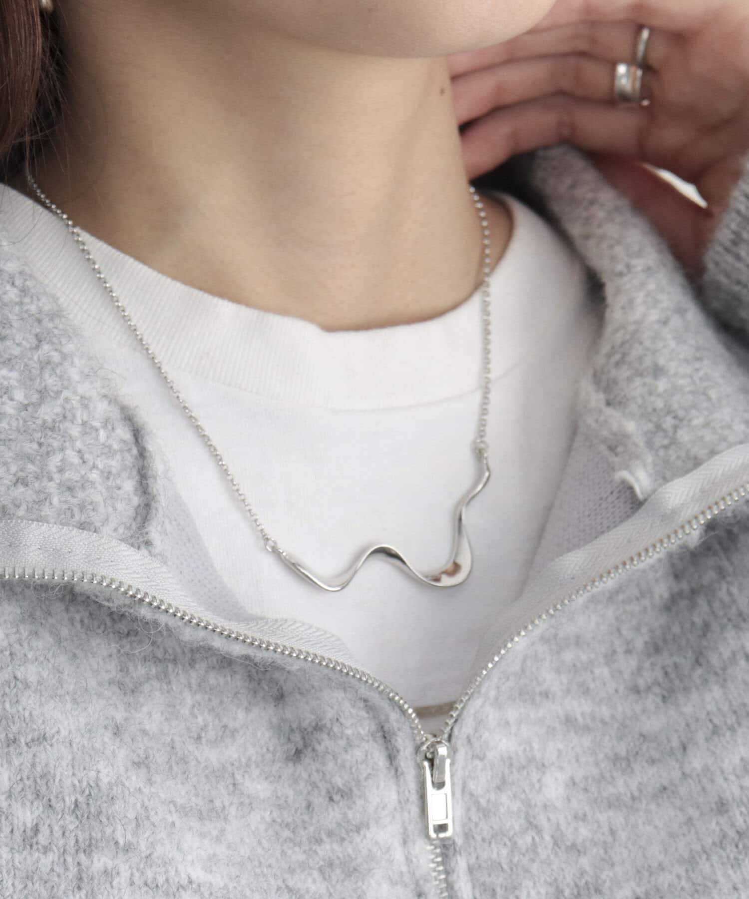 ネックレス　なみ FOUR RAYED FLOWER NECKLACE(2JN1111)K10 ネックレス｜スター