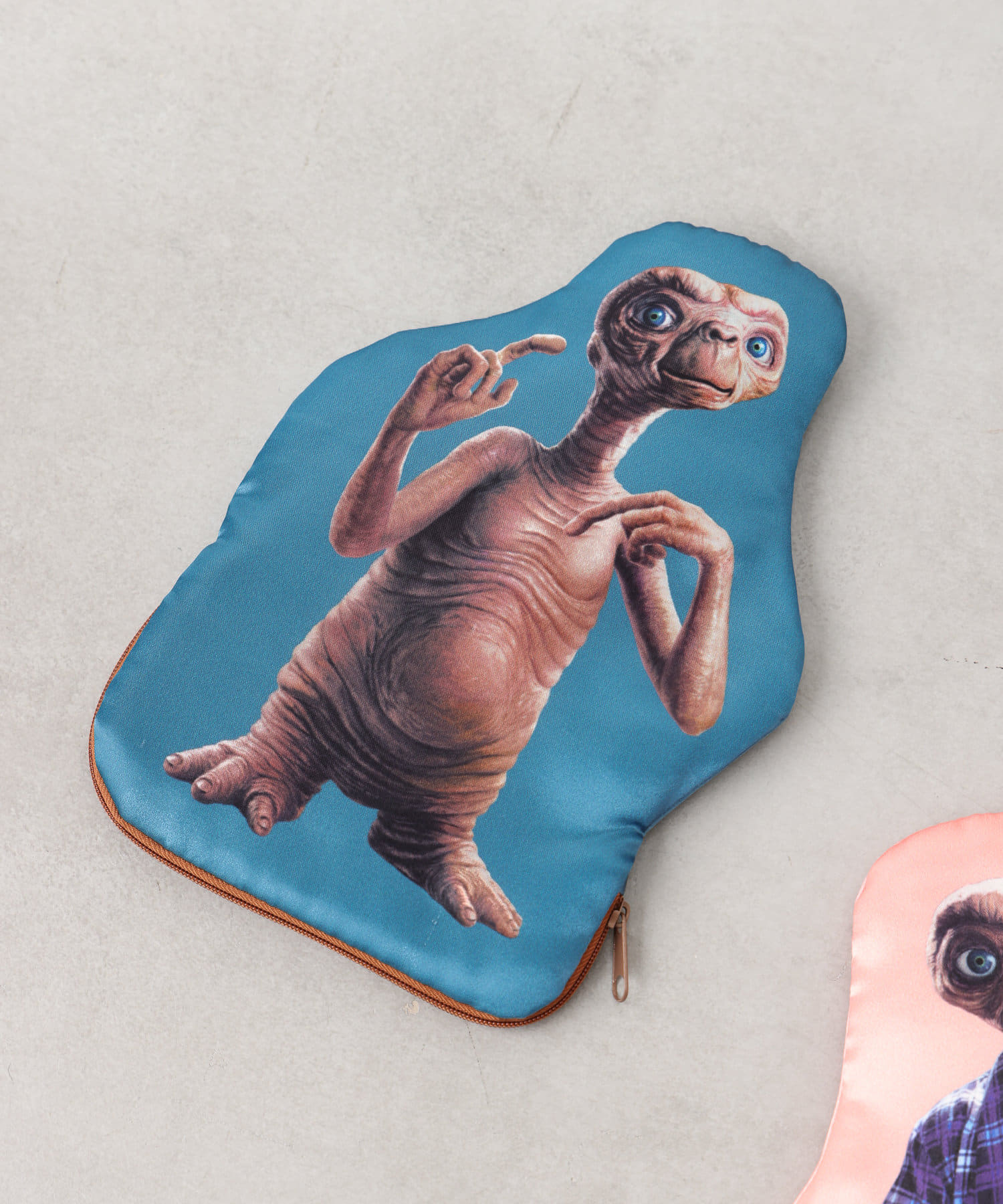 E.T」 40周年記念アイテムスタート！ - BIRTHDAY BAR(バースデイバー