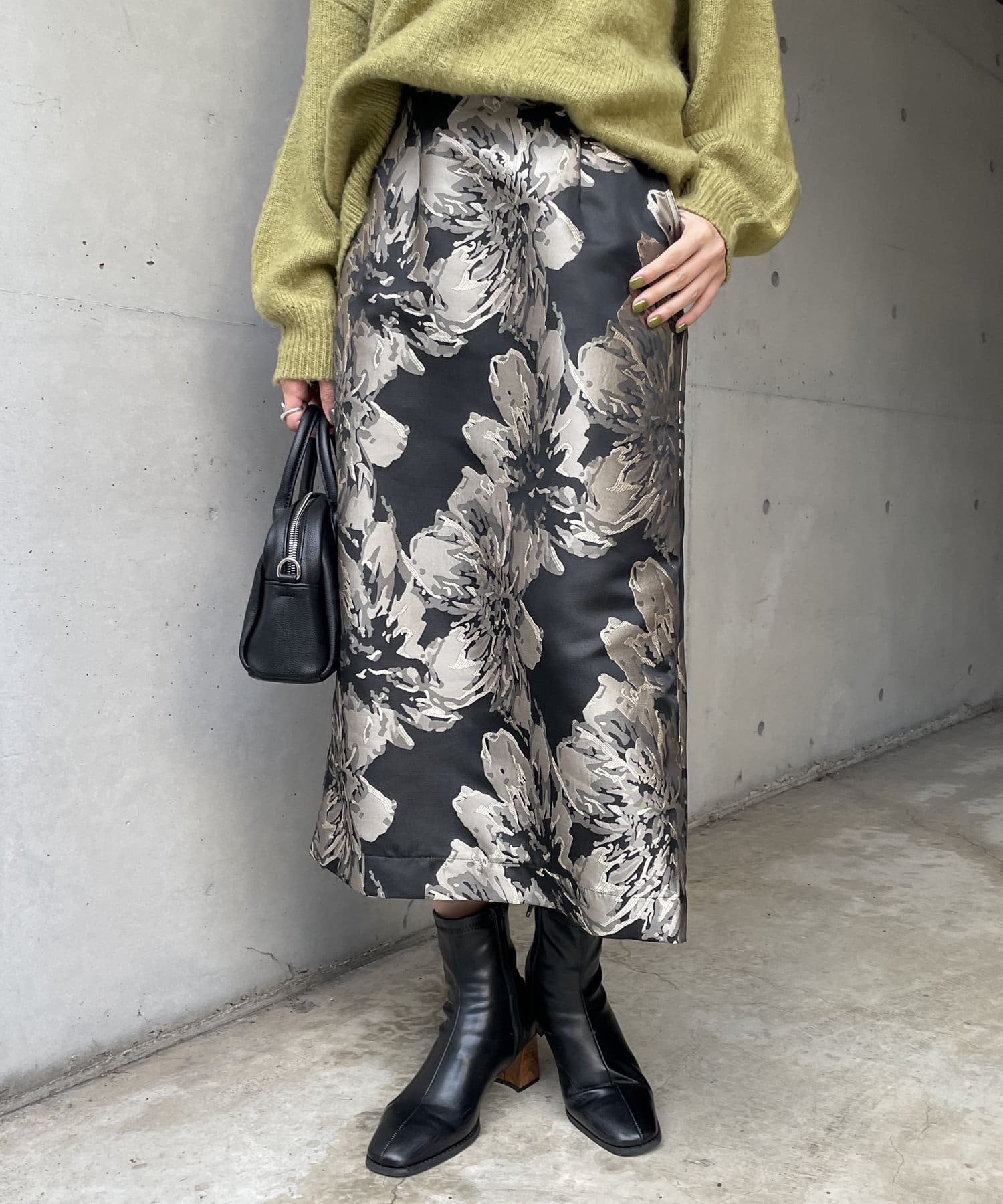 【レ・プチット コレクション】高級 華やか 大花柄 ジャガード スカート