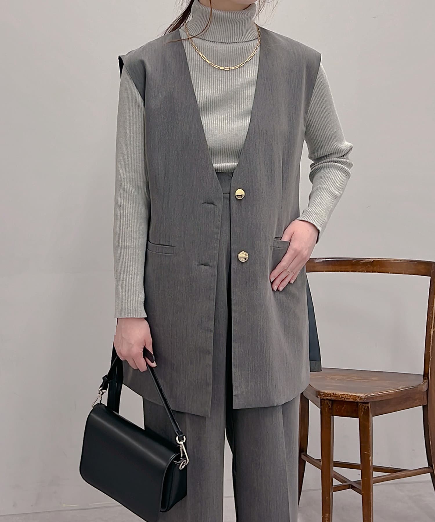 un dix cors(アンディコール) 金ボタンバックベルトベスト