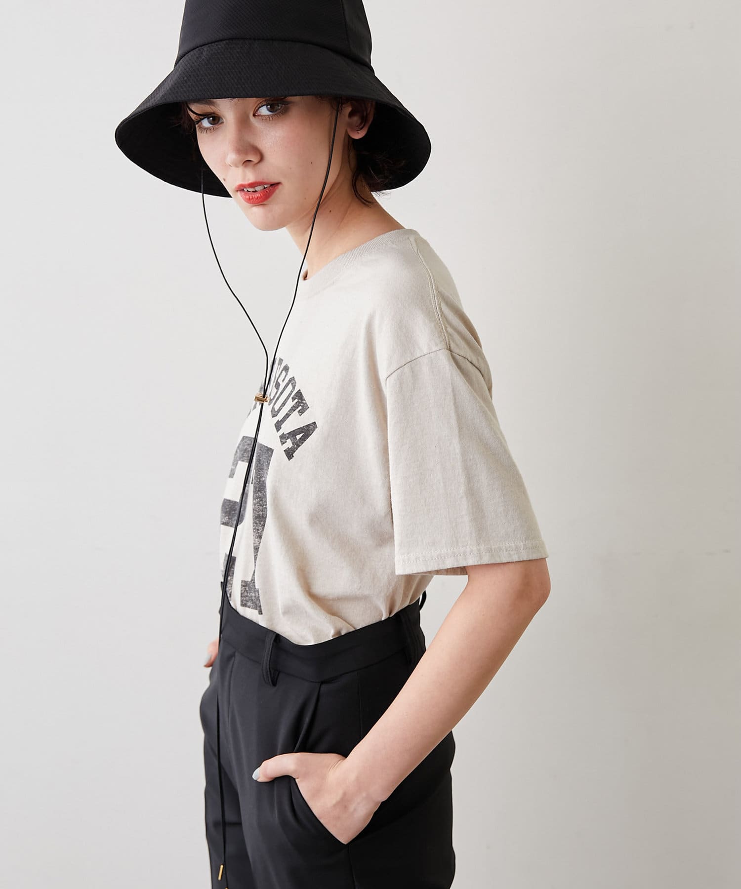 THE PAUSE】カレッジロゴTシャツ | Whim Gazette(ウィム