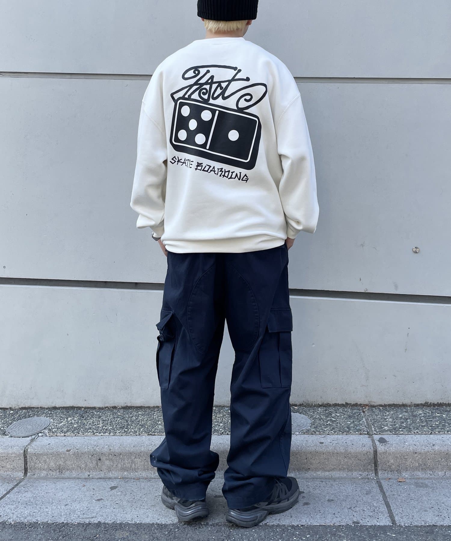 WHO’S WHO gallery(フーズフーギャラリー) COOPER FACT ドミノスウェットクルー