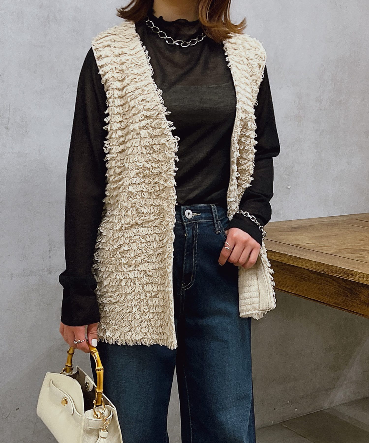 un dix cors(アンディコール) 【トレンド感あるスタイリングに】ループニットジレ