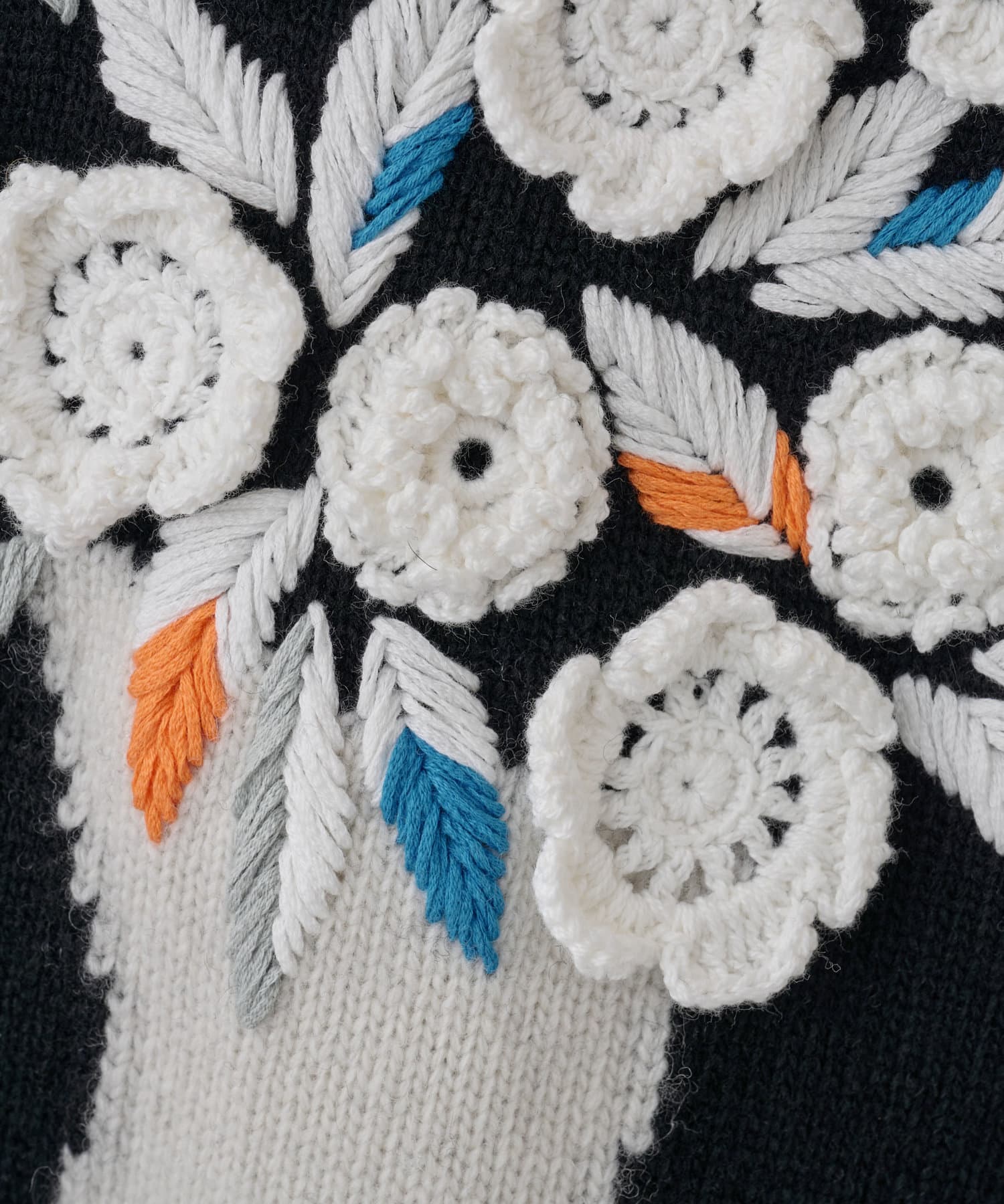 BEARDSLEY(ビアズリー) 花瓶刺繍ニットチュニック
