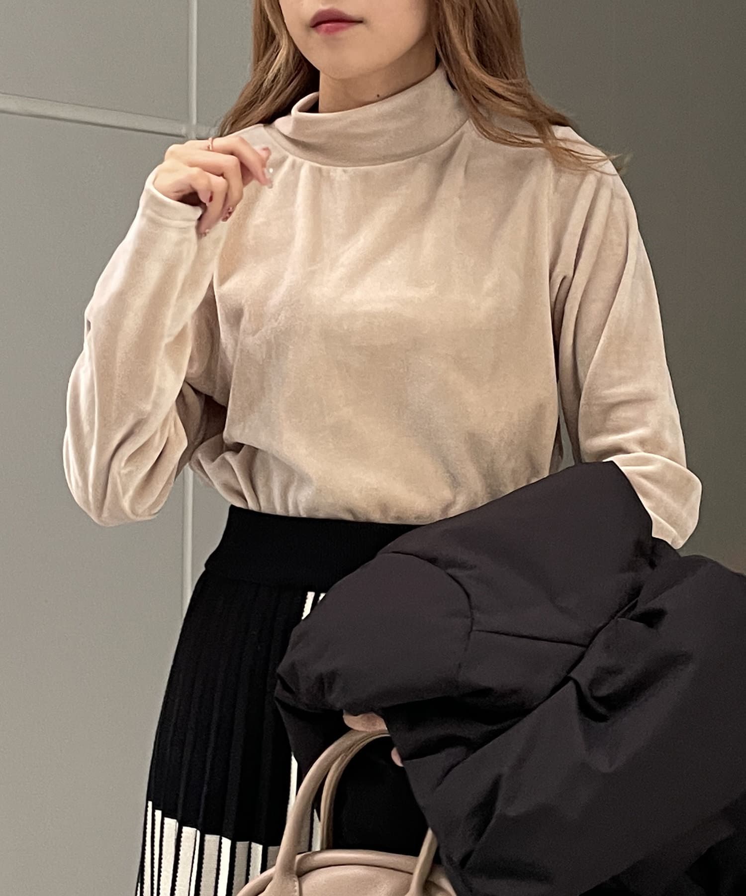 HARE（ハレ）の「シアーベロアハイネックトップス(HARE)（Tシャツ 