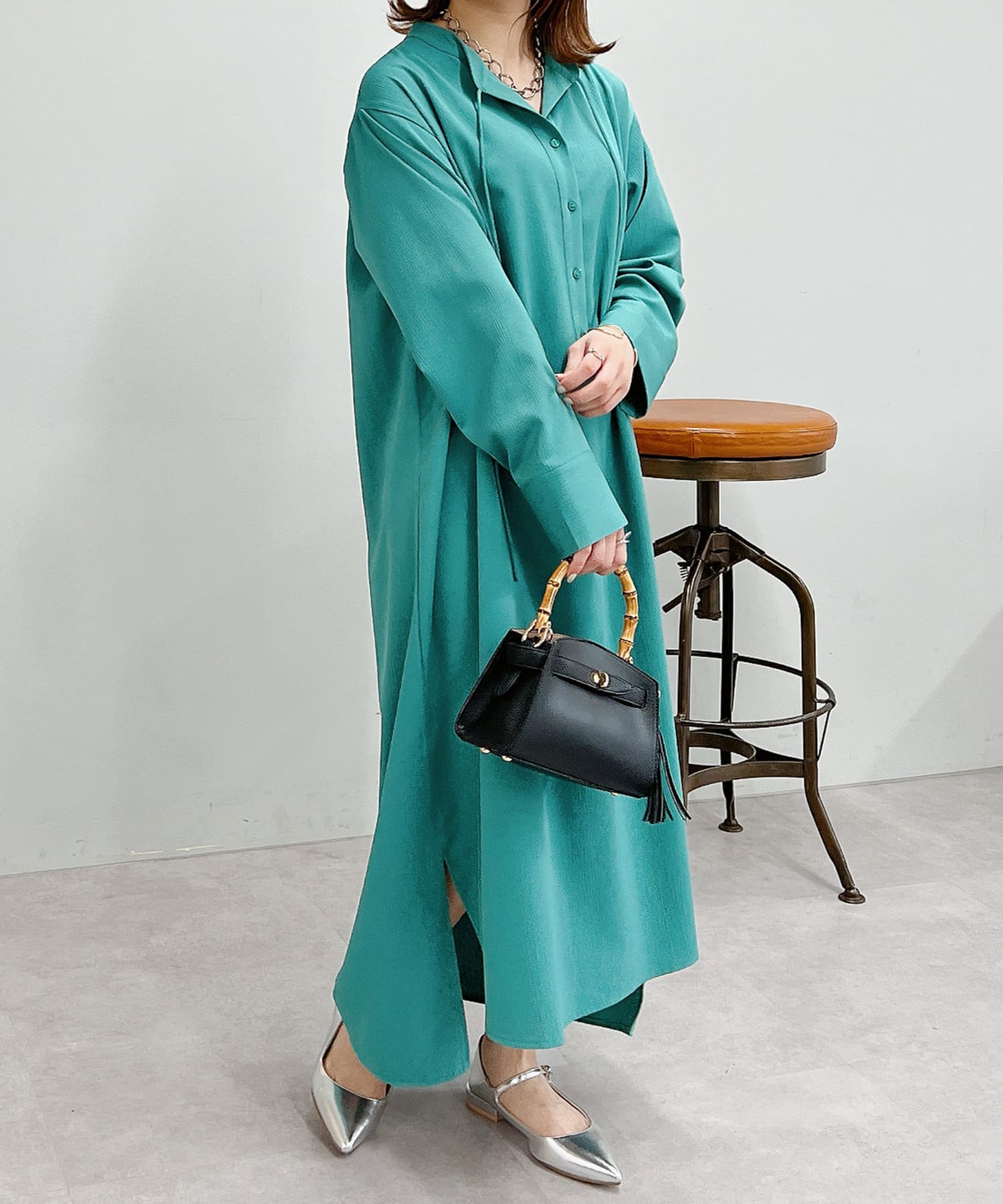 un dix cors(アンディコール) 紐付き無地Aラインロングワンピース