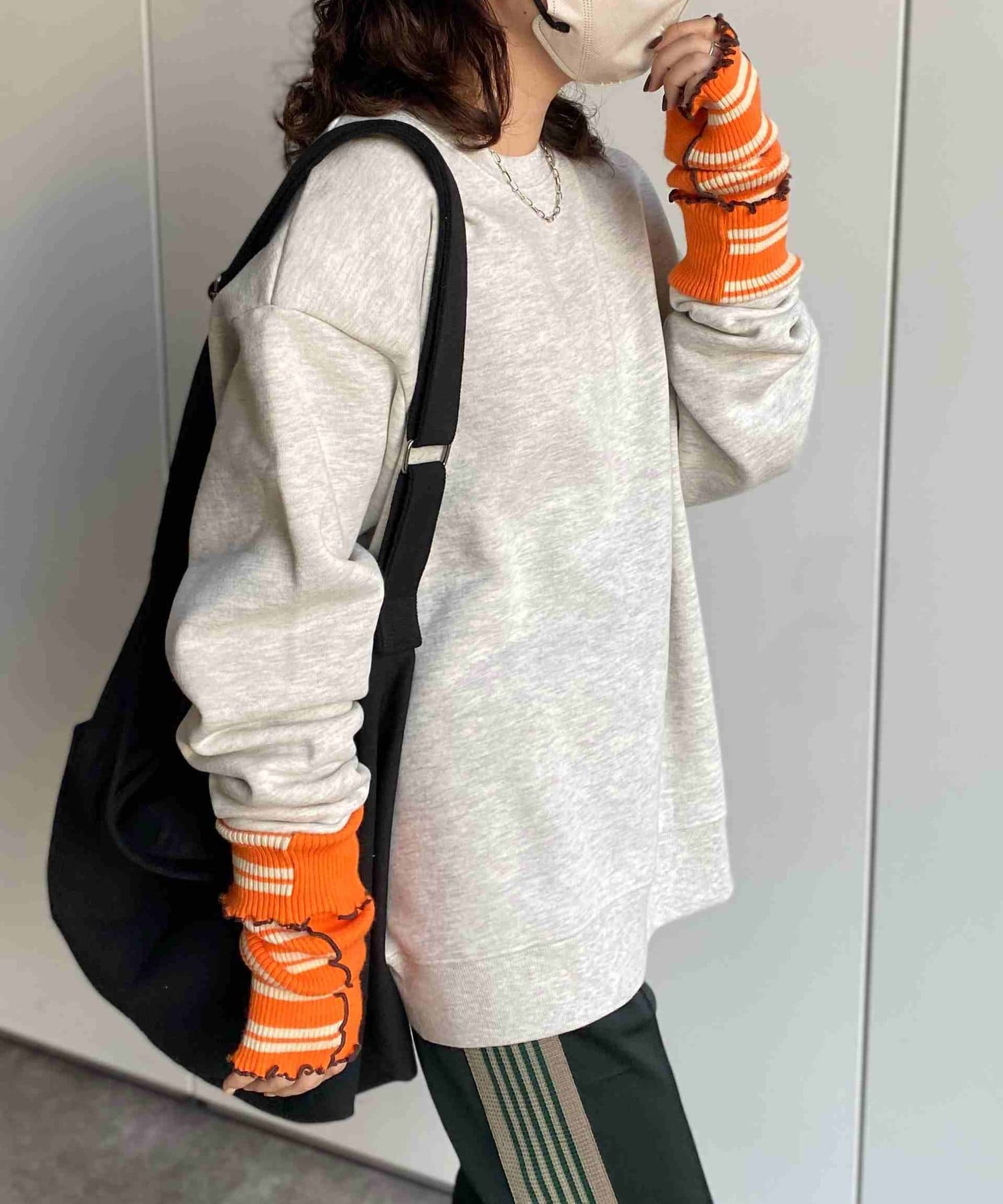 ユニセックス】裏起毛バックワッペン刺繍スウェット | CPCM
