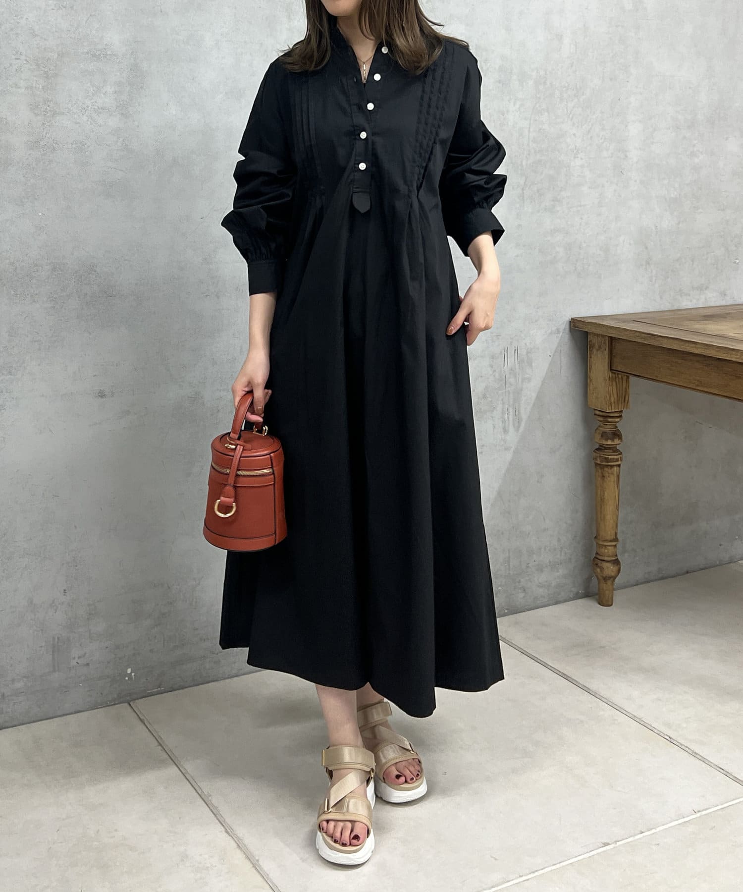 un dix cors(アンディコール) レースアップシャツワンピース