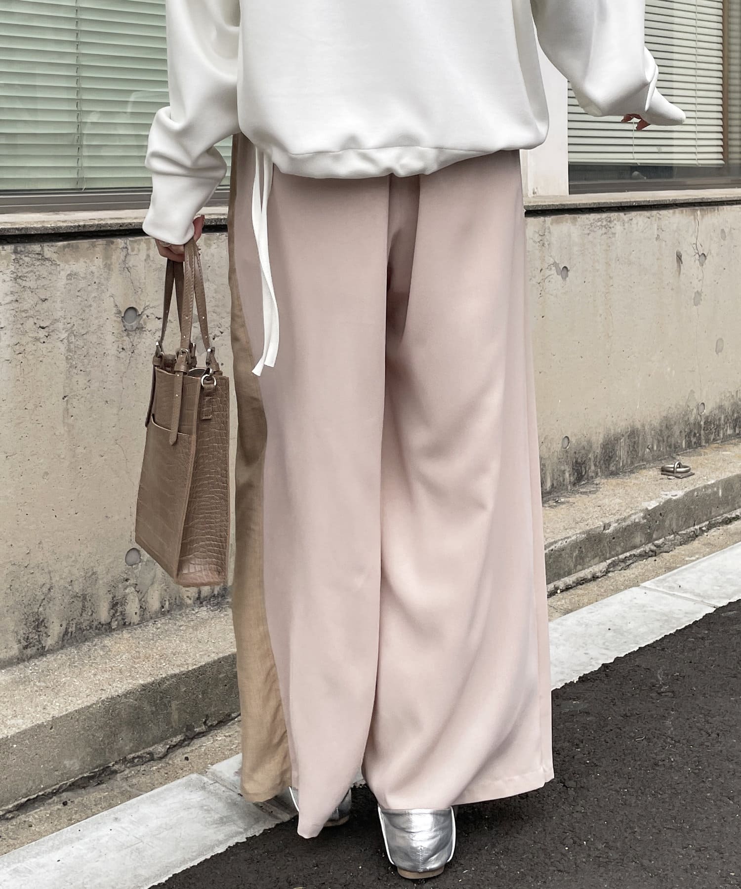 異素材ラップワイドパンツ | Thevon(ゼヴォン)レディース | PAL CLOSET 