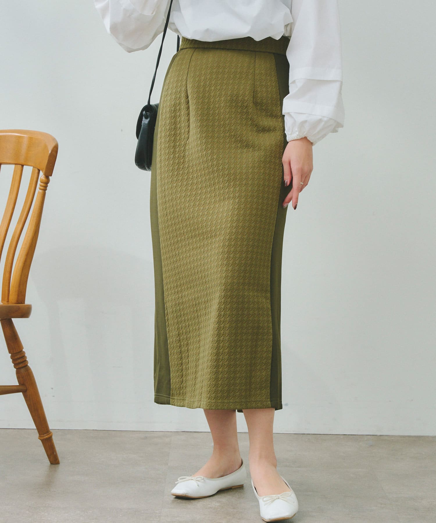 エンボス×ポンチ切替Iラインスカート | Chez toi(シェトワ)レディース 
