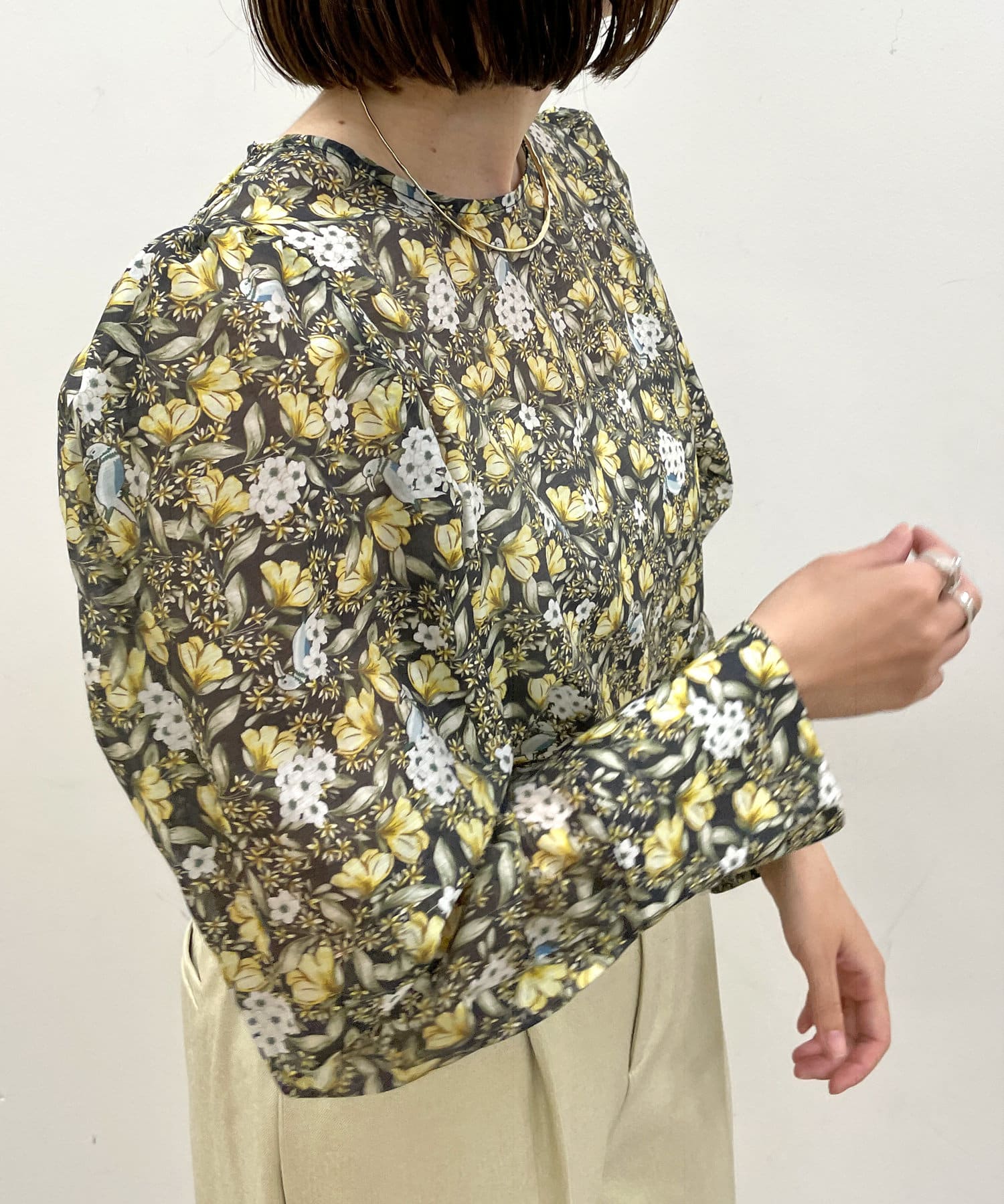 Omekashi(オメカシ) 【オケージョンにも対応◎】パフショルダーブラウス