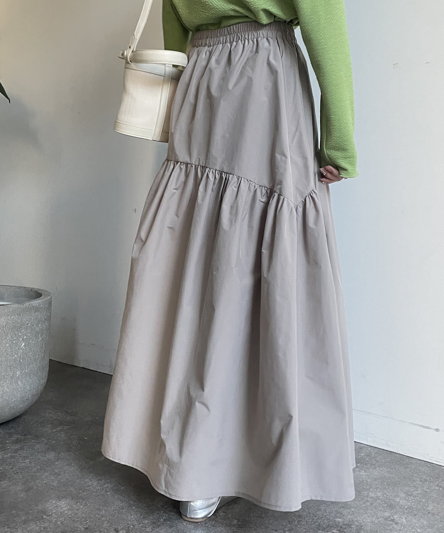 Thevon.(ゼヴォン) ボリュームタフタスカート