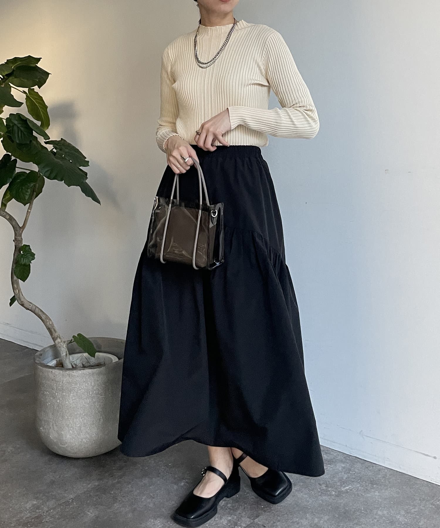 Thevon.(ゼヴォン) ボリュームタフタスカート