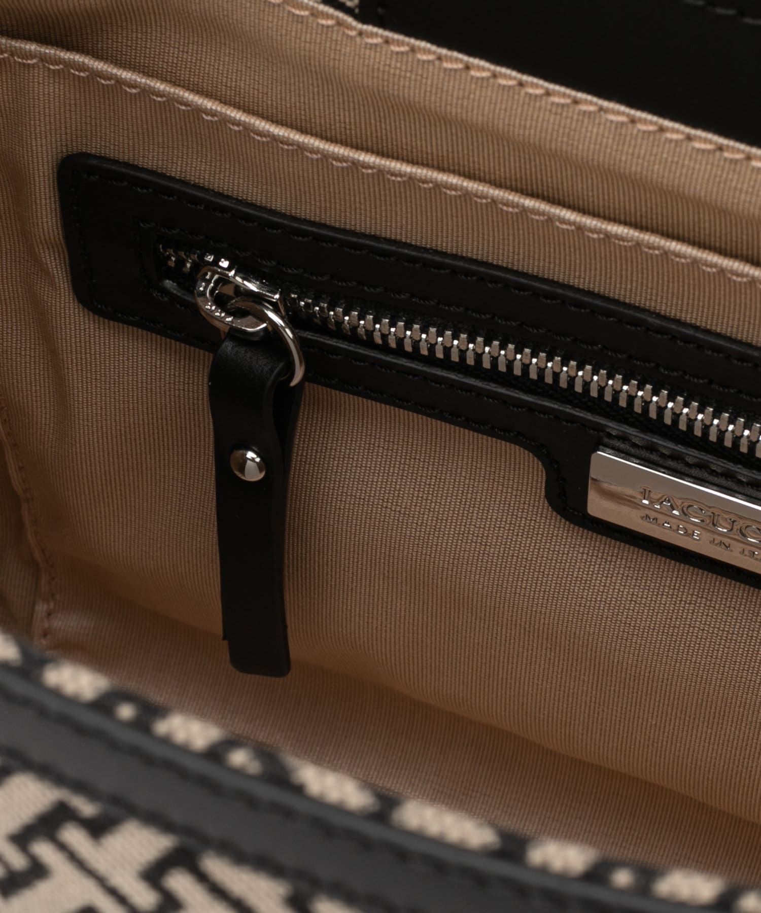 IACUCCI(イアクッチ) モノグランマ S JACQUARD/RUGA