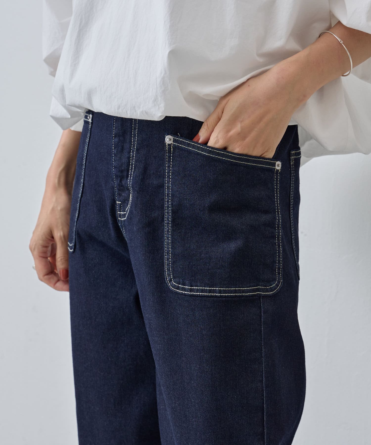 美脚が叶う！《2サイズ展開》ストレッチバギーデニムパンツ 