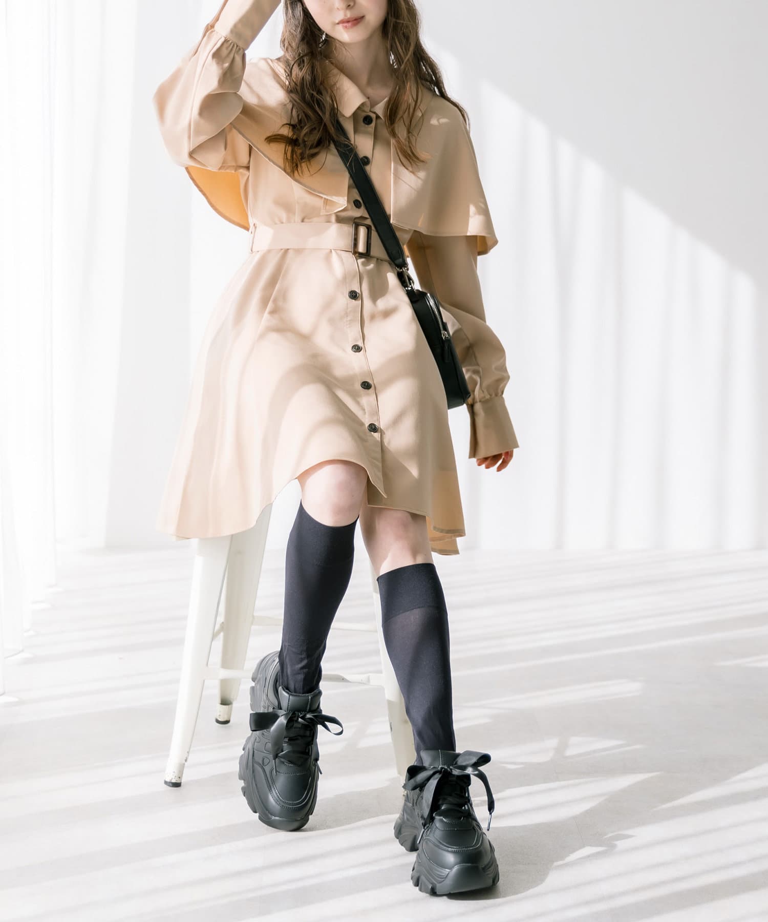 OLIVE des OLIVE(オリーブ デ オリーブ) ケープ付きミニワンピース