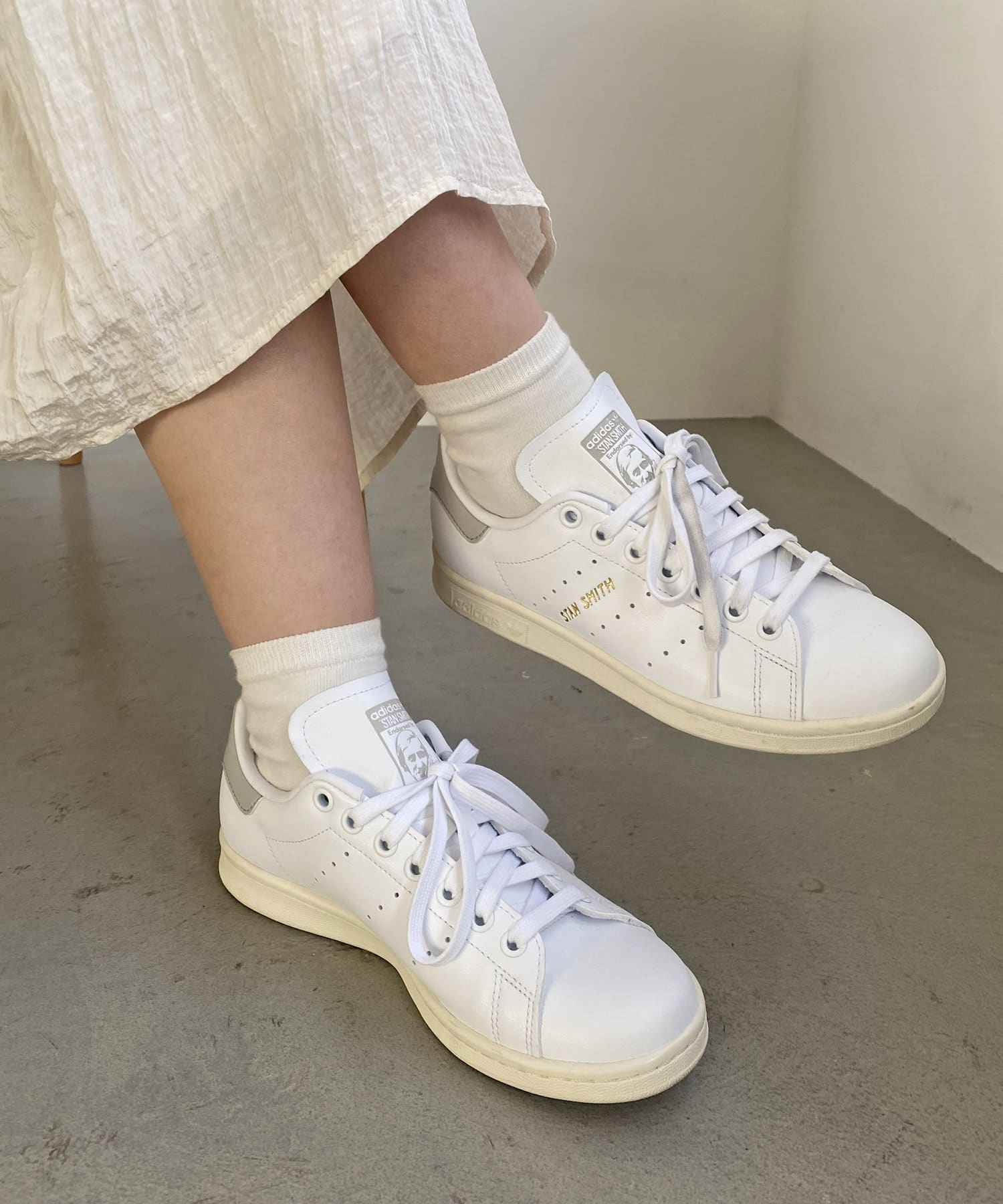 アディダス スタンスミス グレー 灰 GX6286 FW21 adidas STAN SMITH 