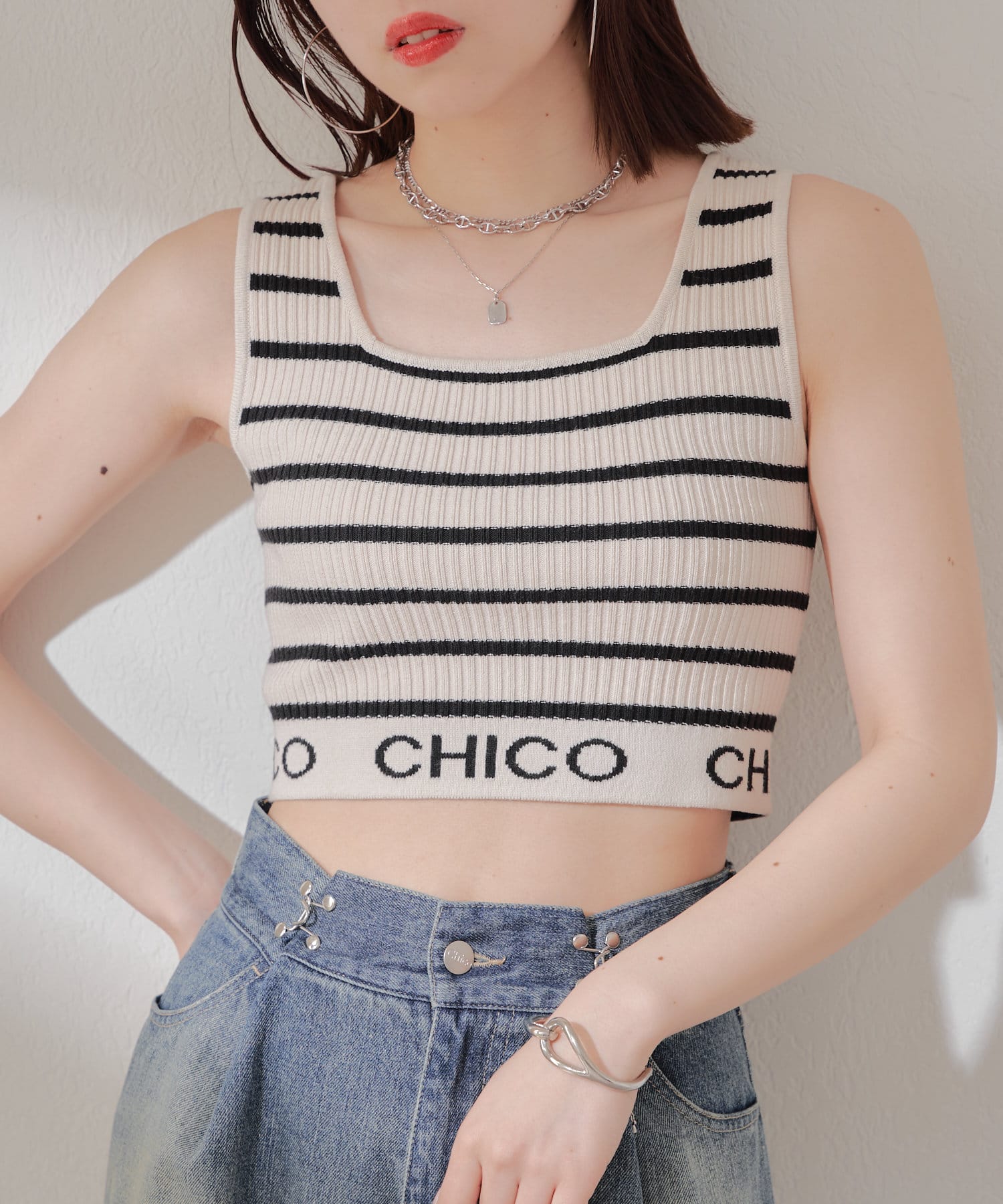 裾ロゴクロップドタンクトップ | Chico(チコ)レディース | PAL CLOSET(パルクローゼット) - パルグループ公式ファッション通販サイト