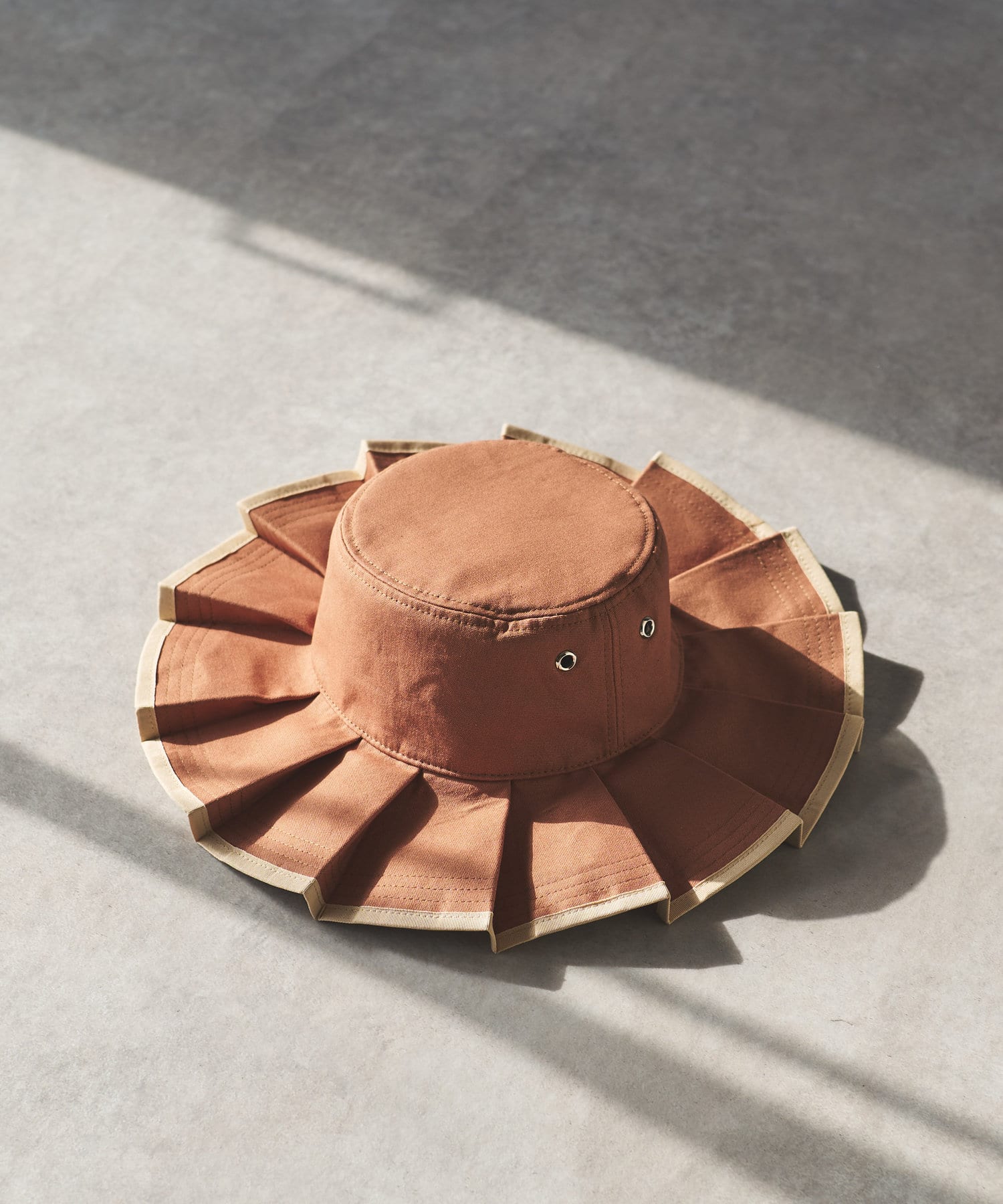 un dix cors(アンディコール) プリーツハット