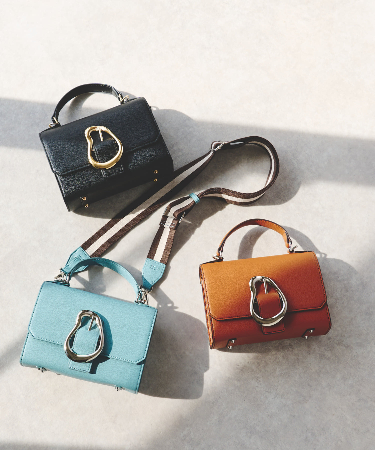 un dix cors(アンディコール) モチーフミニバッグ