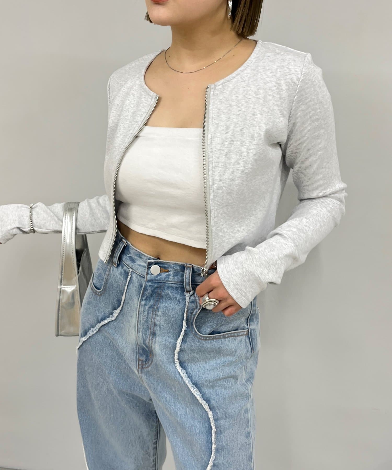 WHO’S WHO gallery(フーズフーギャラリー) ファスナーデザイントップス