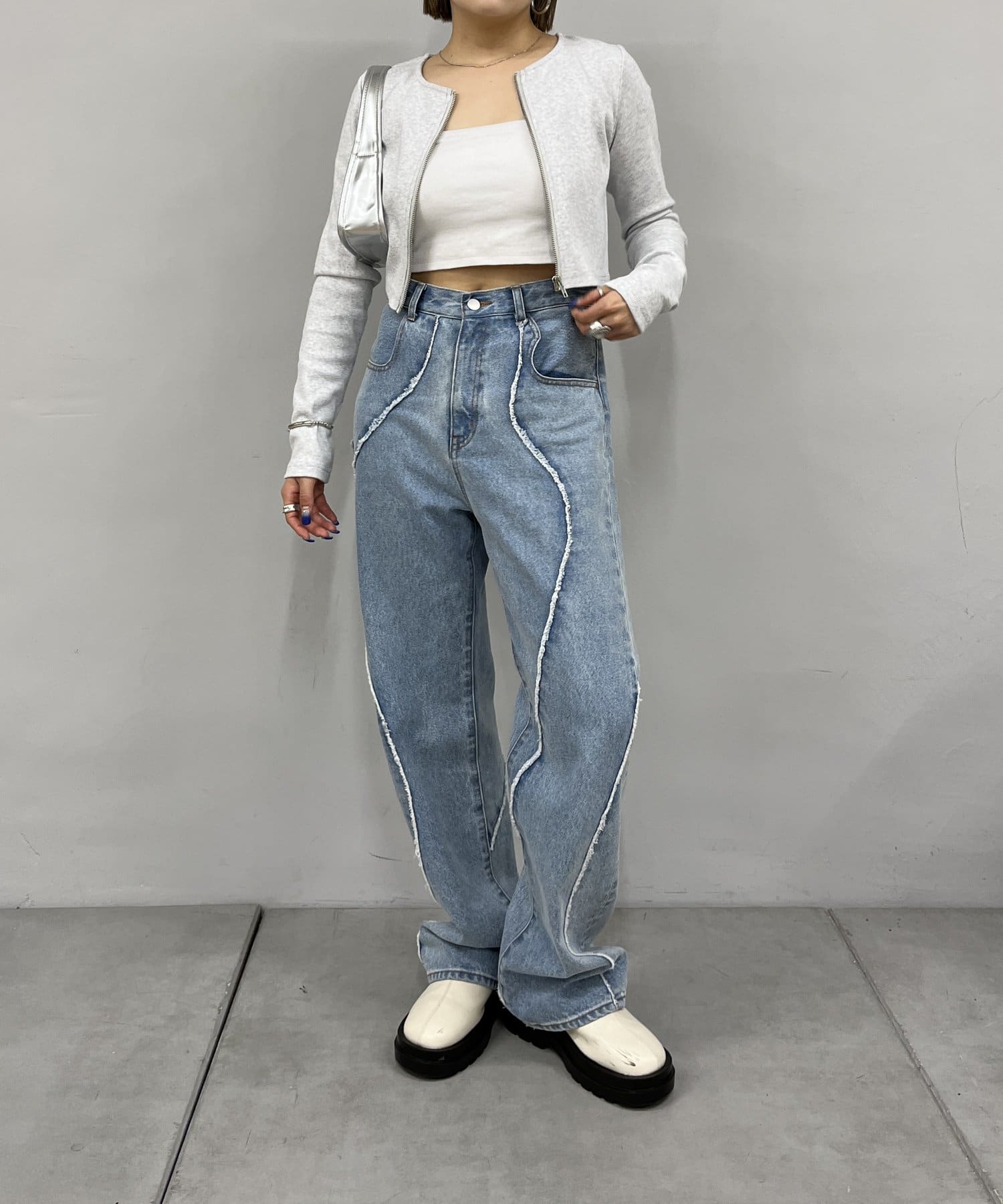 WHO’S WHO gallery(フーズフーギャラリー) ファスナーデザイントップス