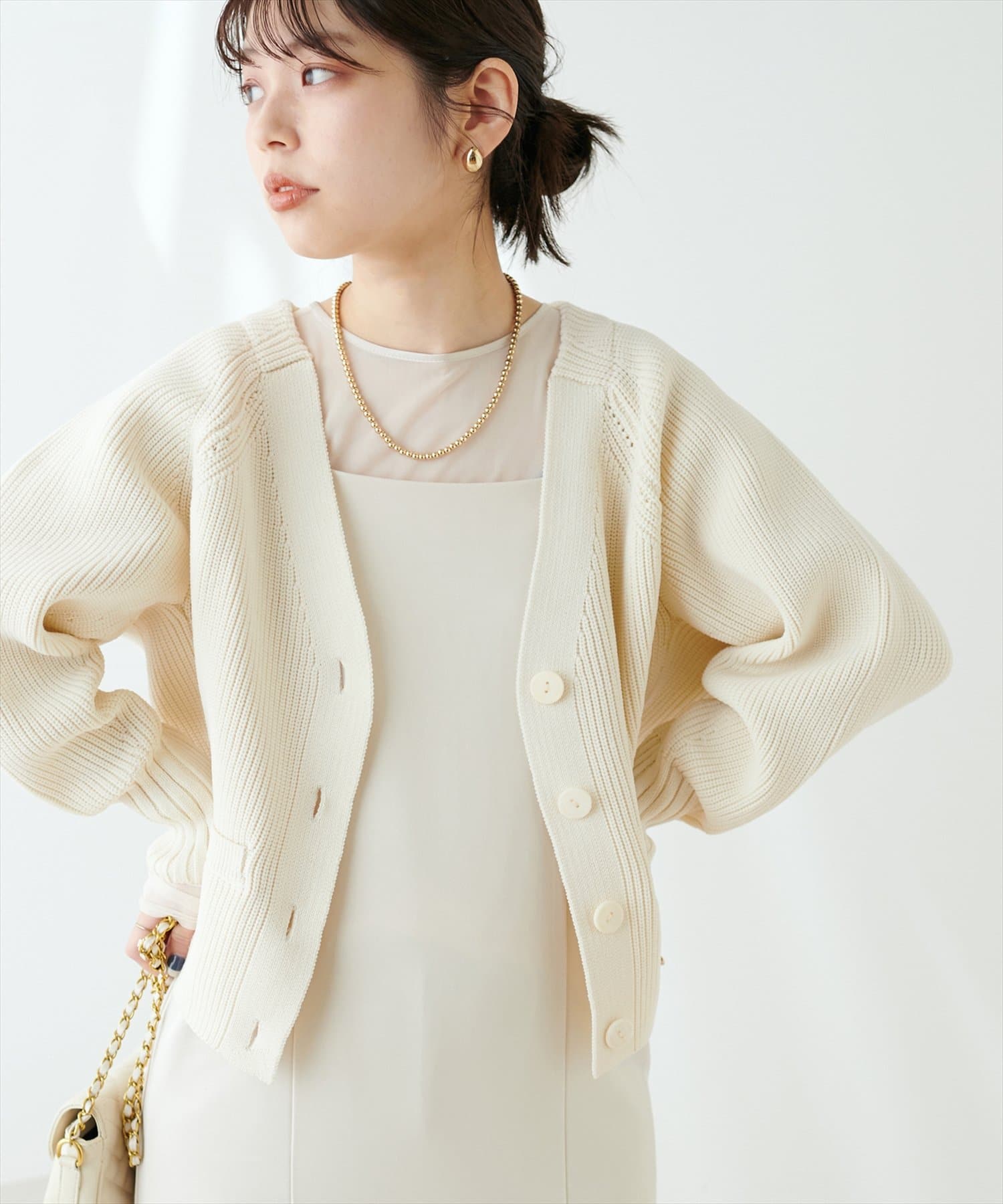 最新入荷 ポケ付きスポンディッシュアイレットカーディガン | natural トップス