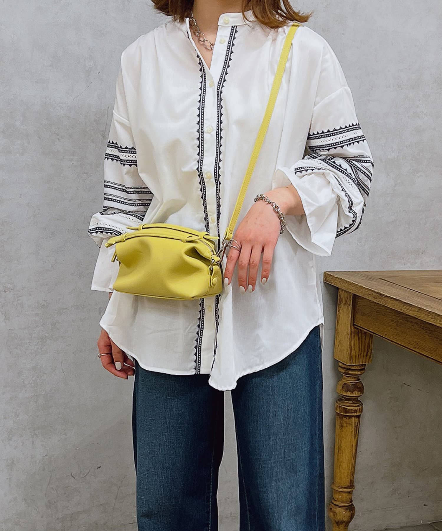 un dix cors(アンディコール) 刺繍スリーブチュニックシャツ