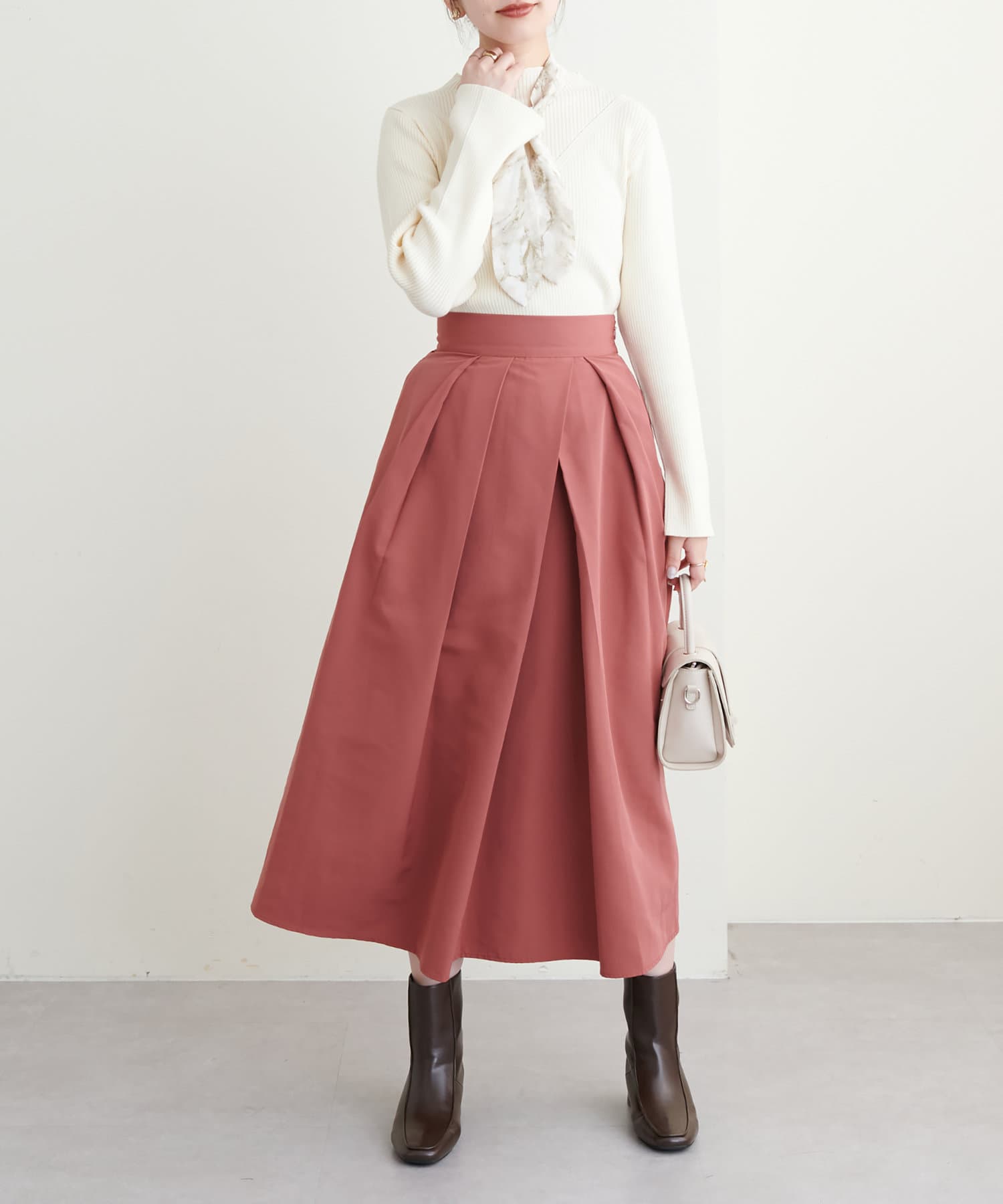 NICE CLAUP / OLIVE des OLIVE OUTLET(ナイスクラップ  / オリーブ デ オリーブ アウトレット) 【natural couture】ランダム太タック張り感スカート