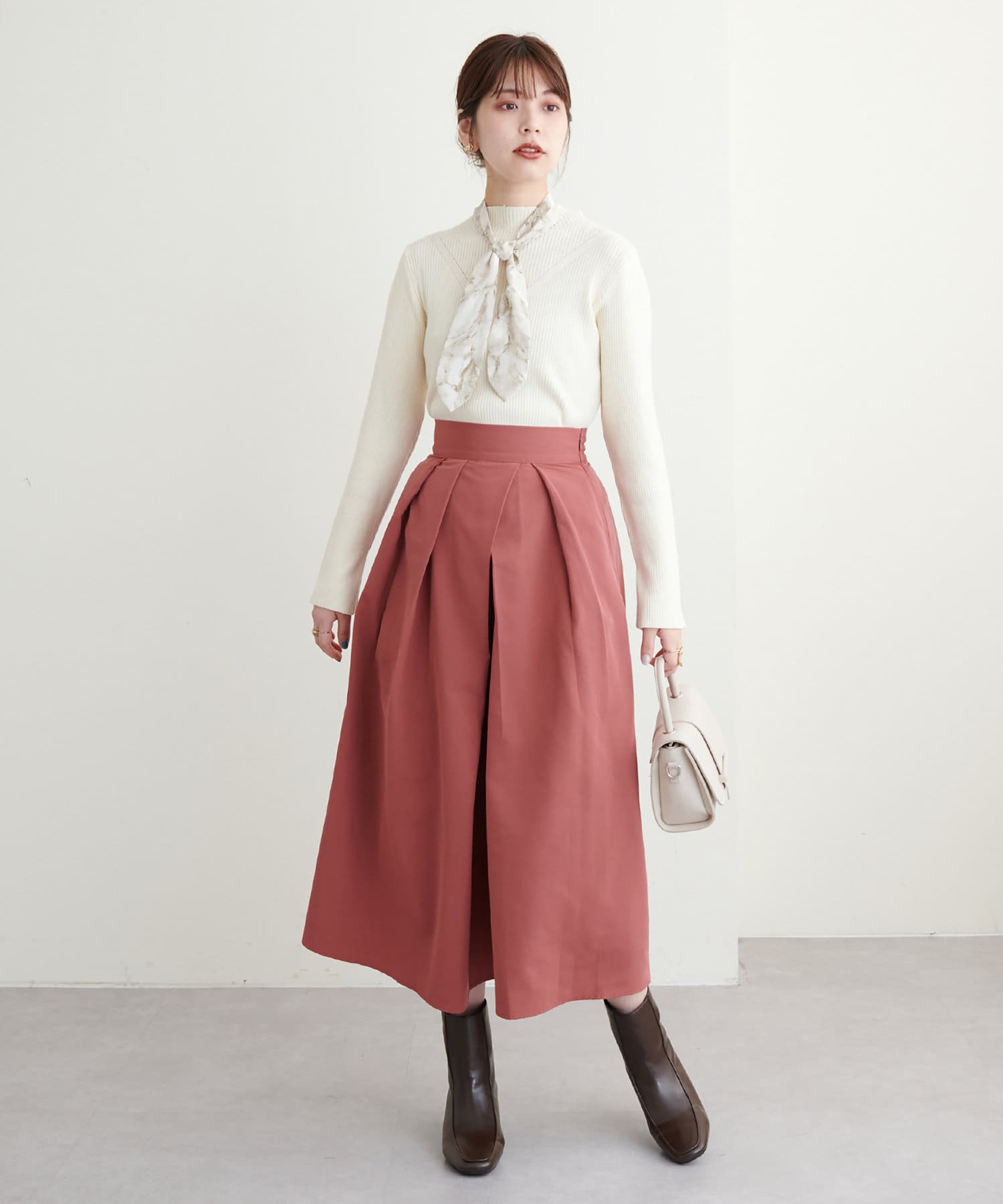 NICE CLAUP / OLIVE des OLIVE OUTLET(ナイスクラップ  / オリーブ デ オリーブ アウトレット) 【natural couture】ランダム太タック張り感スカート