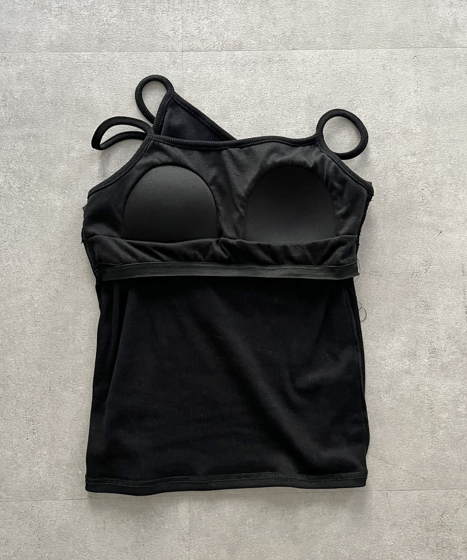 prose verse(プロズヴェール) アシメレイヤードカップ付きキャミ