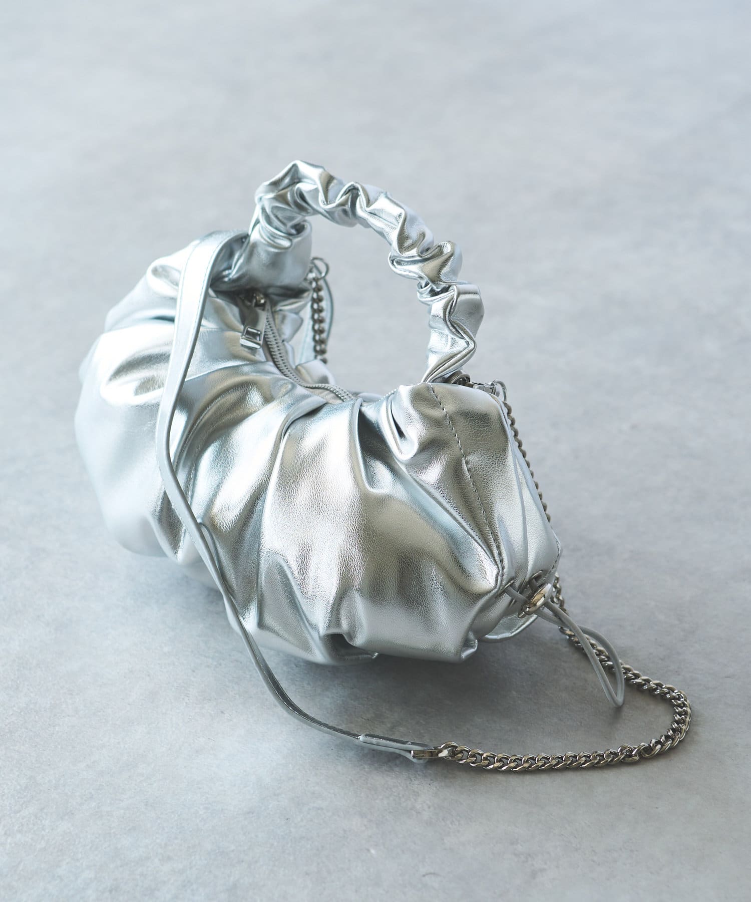 un dix cors(アンディコール) cachecache（カシュカシュ）ギャザーハンドルバッグ