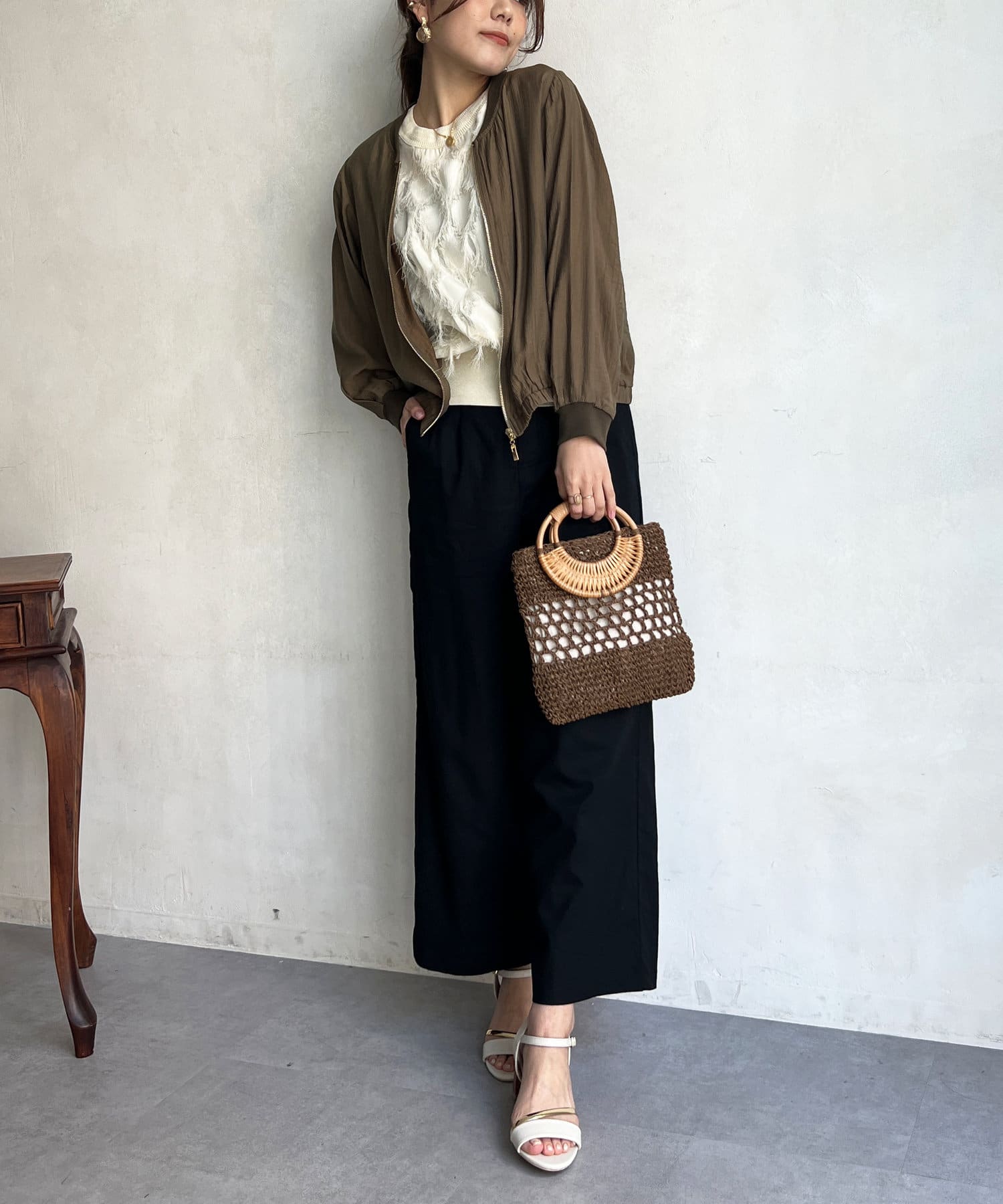 Chez toi(シェトワ) リネンストレッチストレートパンツ