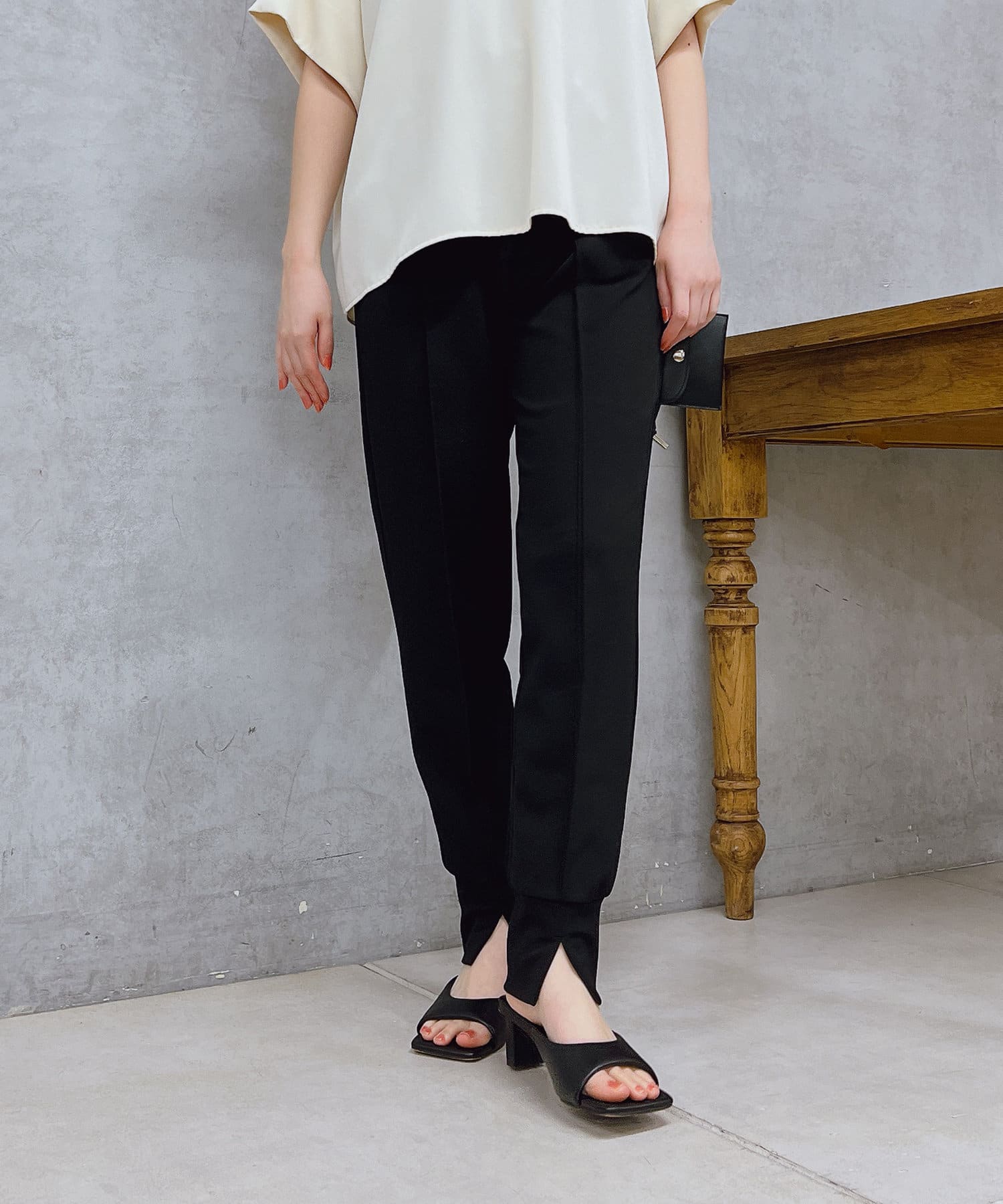 un dix cors(アンディコール) イージージョガーパンツ