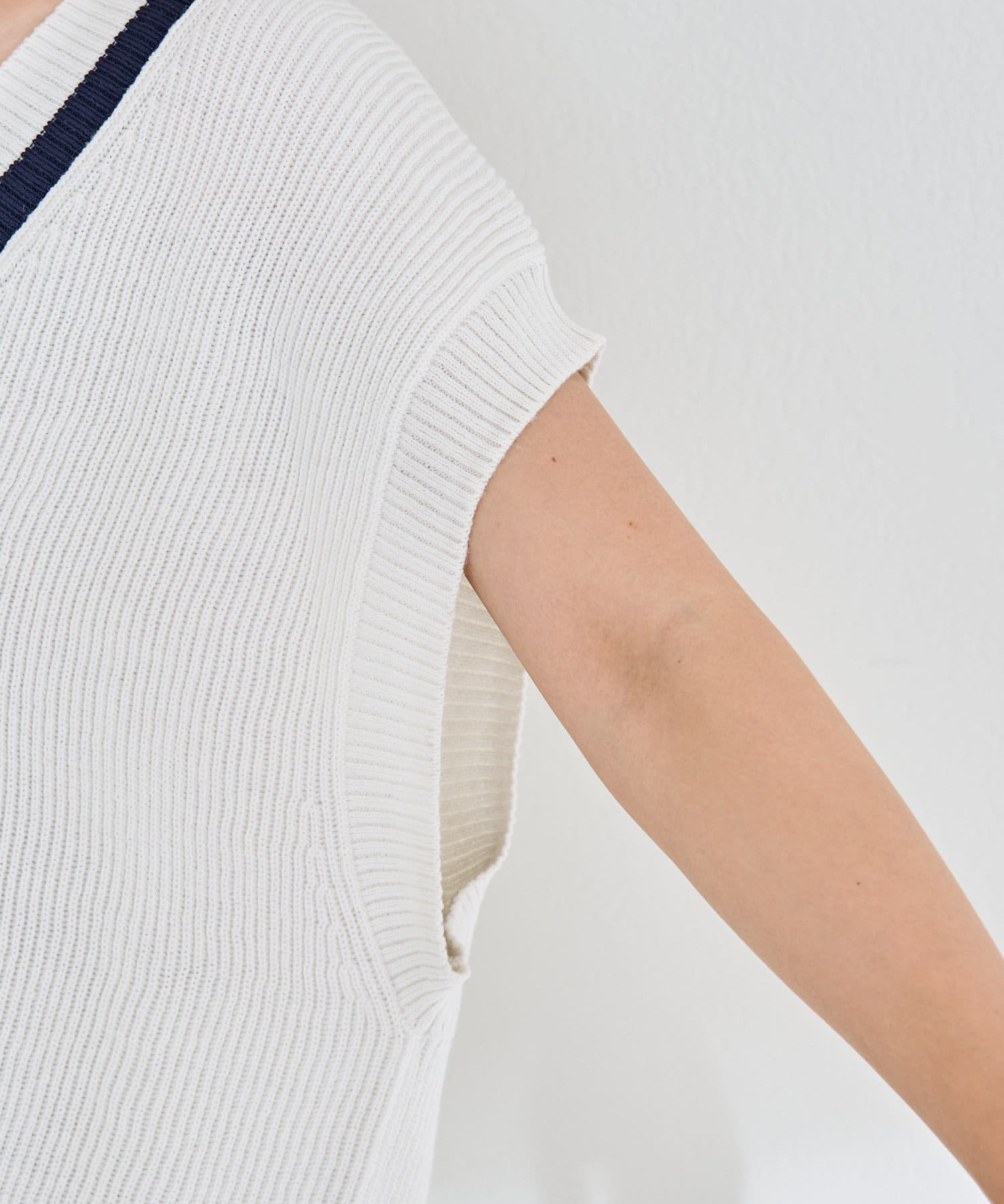 OUTLET(アウトレット) 【SHENERY】チルデンニットベスト