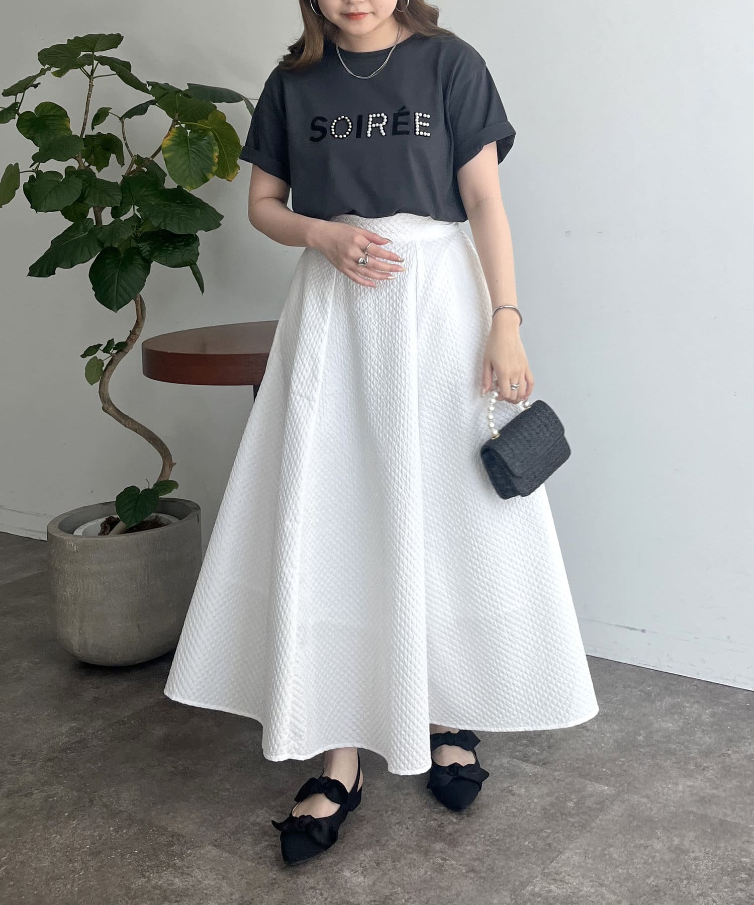 prose verse(プロズヴェール) パール付きフロッキーロゴTシャツ